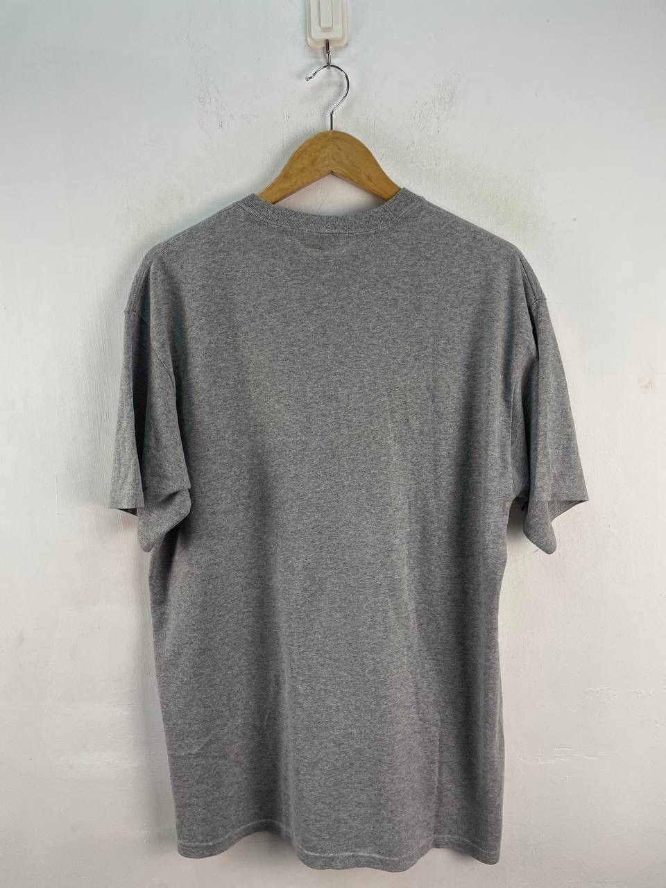 Stussy Vintage Y2K Stussy Low Tide t shirt Size US L / EU 52-54 / 3 - 2 Thumbnail