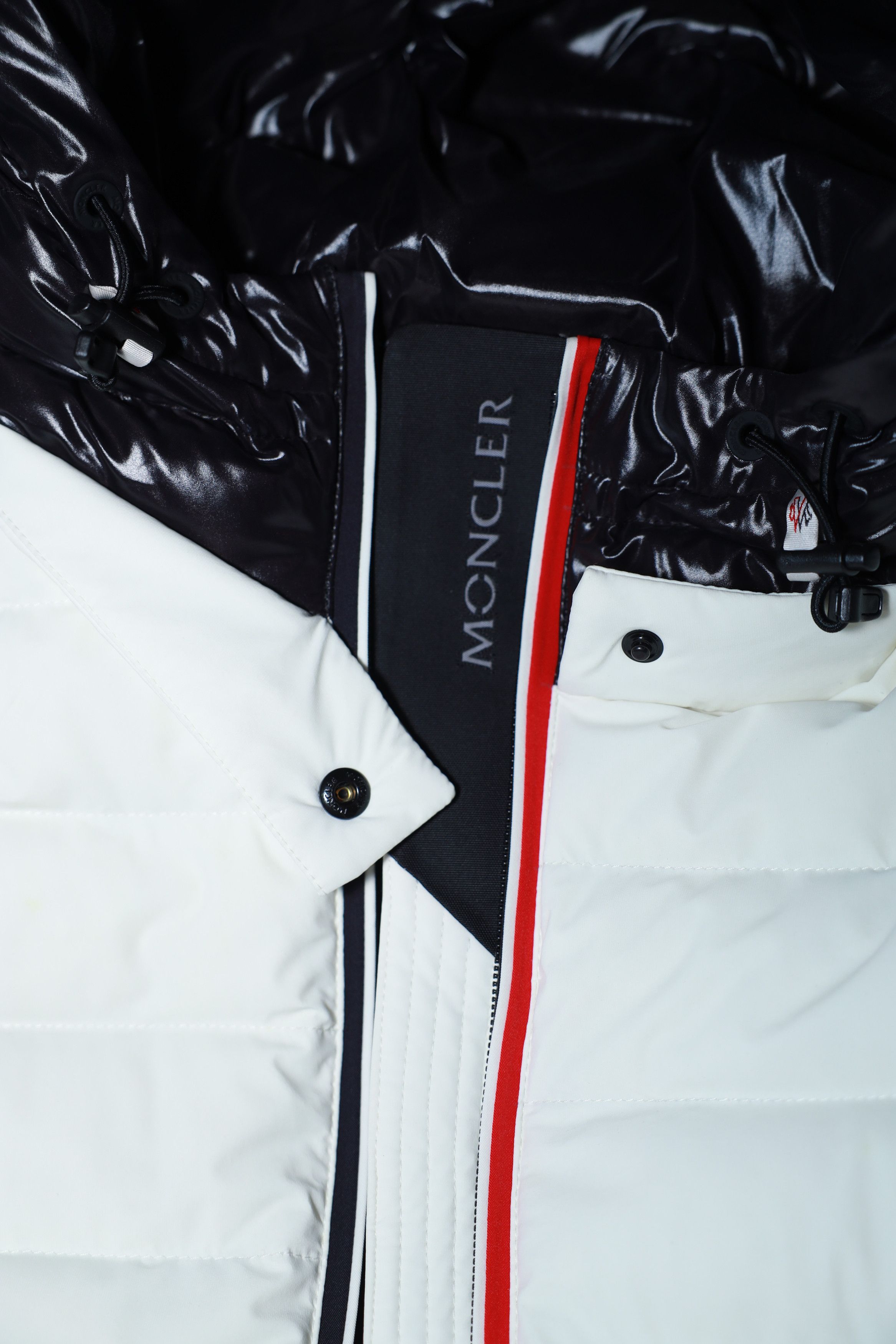 Moncler Moncler Bruche Giubbotto White Hooded Ski Jacket – Size M Size M / US 6-8 / IT 42-44 - 10 Thumbnail