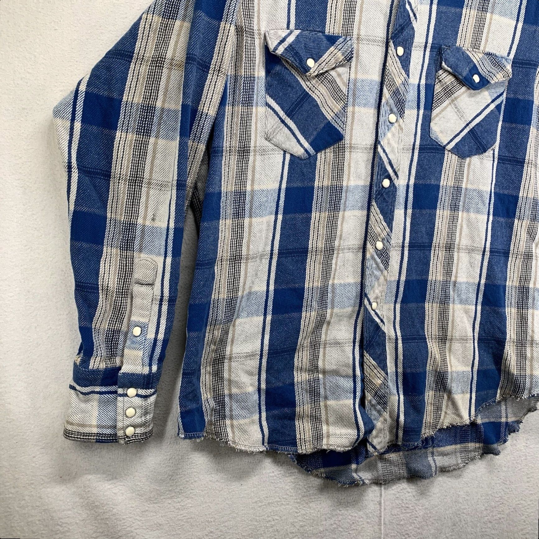 Wrangler VINTAGE Wrangler Button-Up Plaid Flannel XL Blue Long Sleeve Casual Workwear Shirt 80s 90s Western Grunge Cowboys Mens Size US XL / EU 56 / 4 - 6 Thumbnail