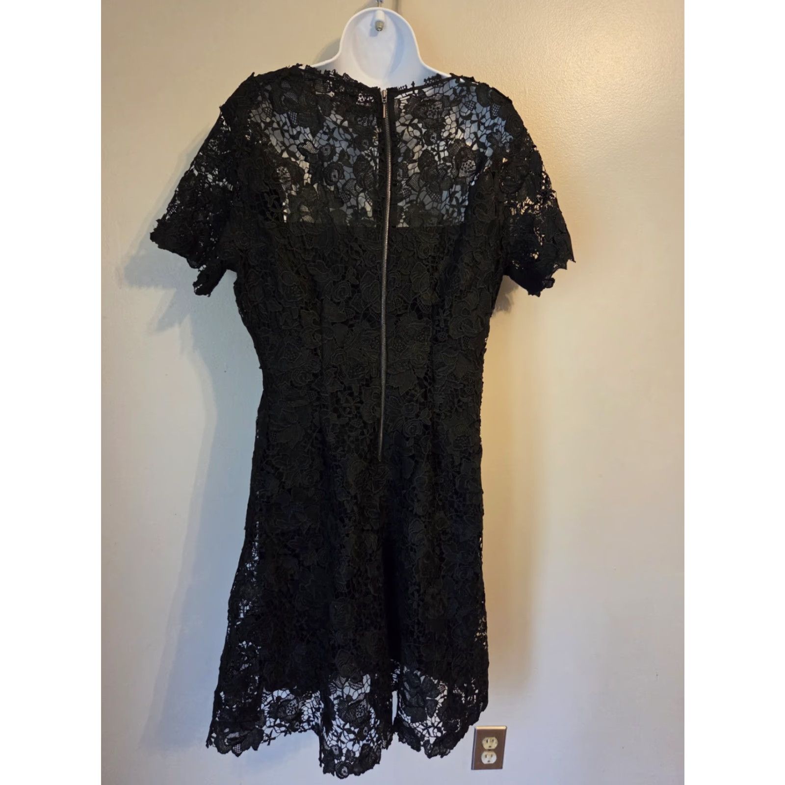 Vintage NWT Tahari Elle Black Lace A-Line Samira Dress Size 14 Womens V-Neck Knee Length Short Sleeve Party Cocktail Size XL / US 12-14 / IT 48-50 - 7 Thumbnail