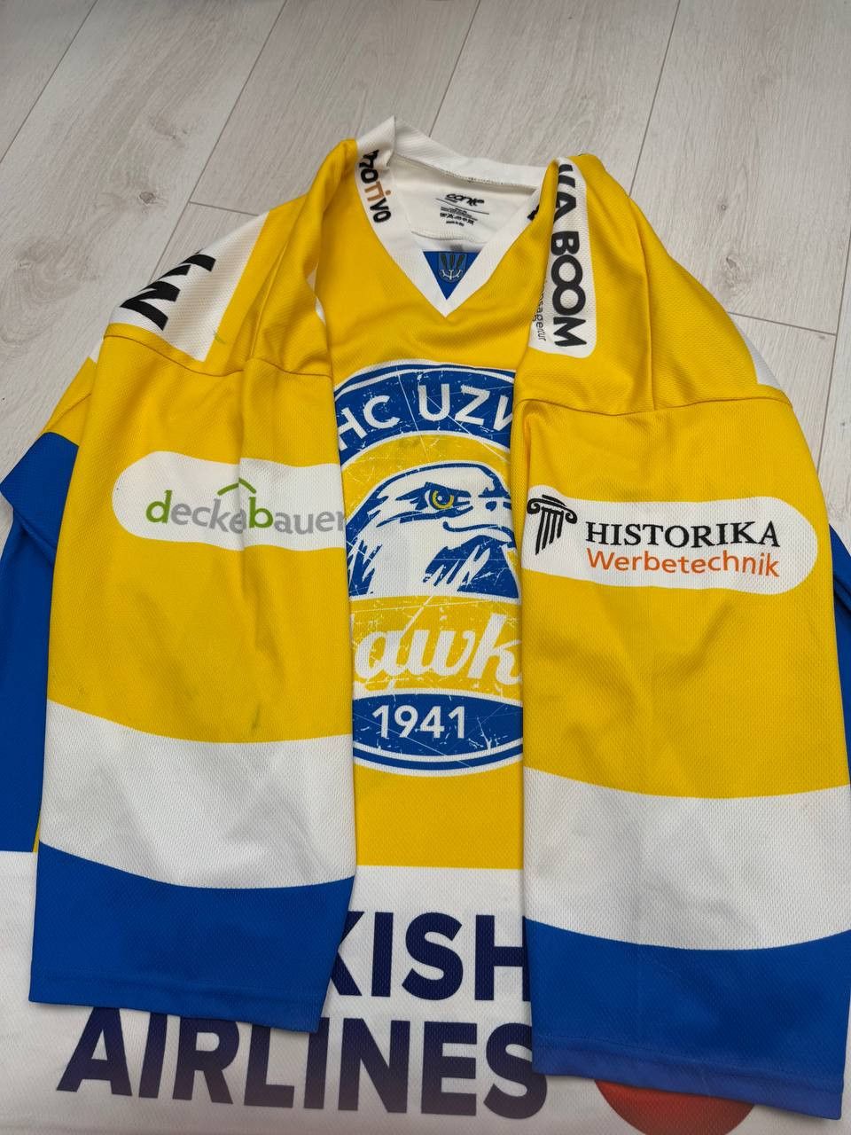 NHL SIGNED Hockey jersey #79 Steiner Ehc Uzwil Hawks Swiss Size US XL / EU 56 / 4 - 7 Thumbnail