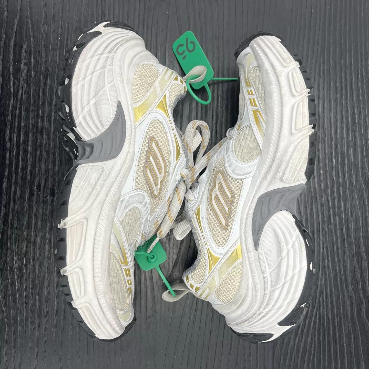 Balenciaga Balenciaga 6xl Beige 38 Mint (充新) Size US 8 / IT 38 - 2 Thumbnail