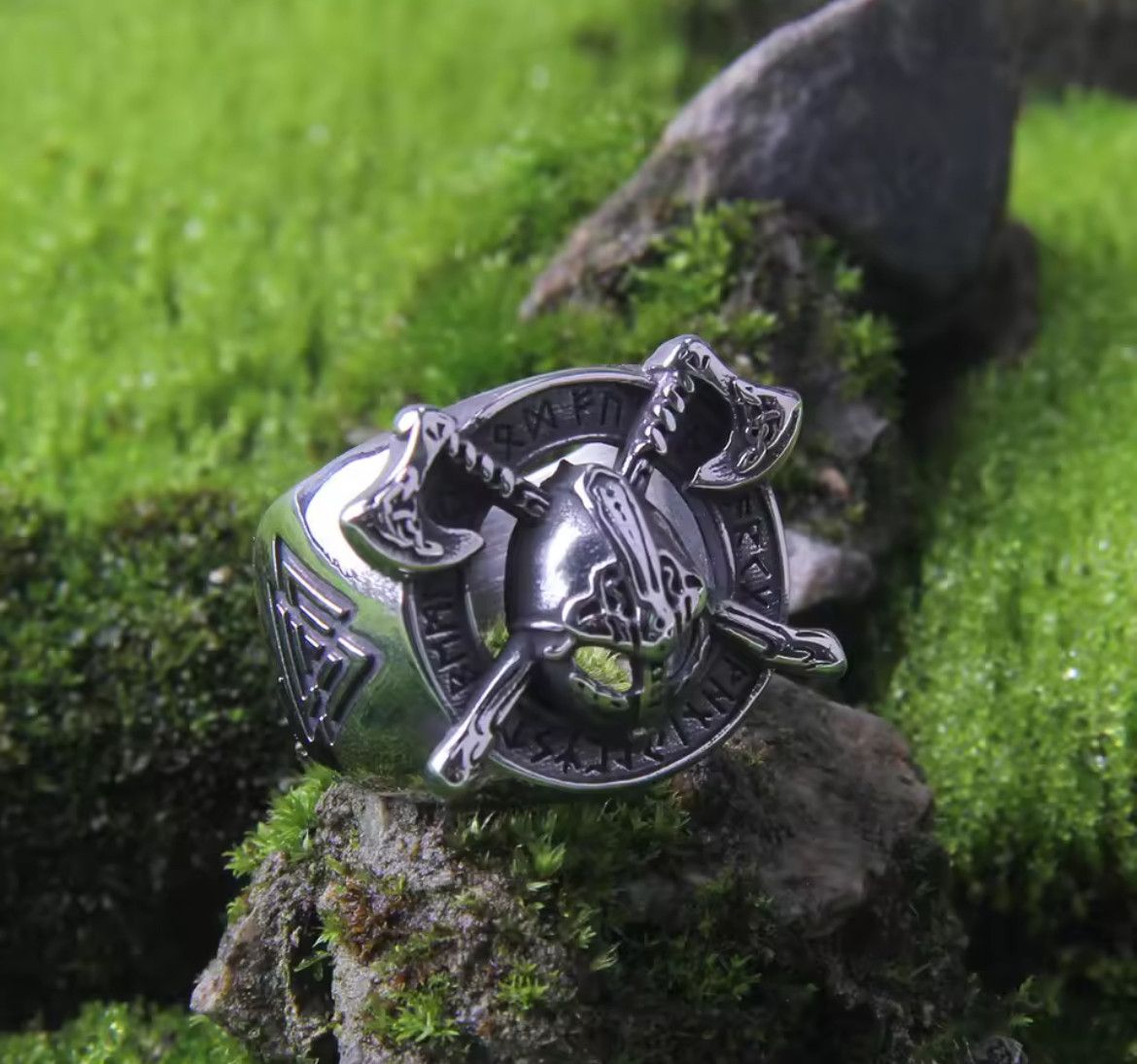 Vintage Vntg Warrior Axe and Shield Ring (size 7-13) Size ONE SIZE - 3 Thumbnail