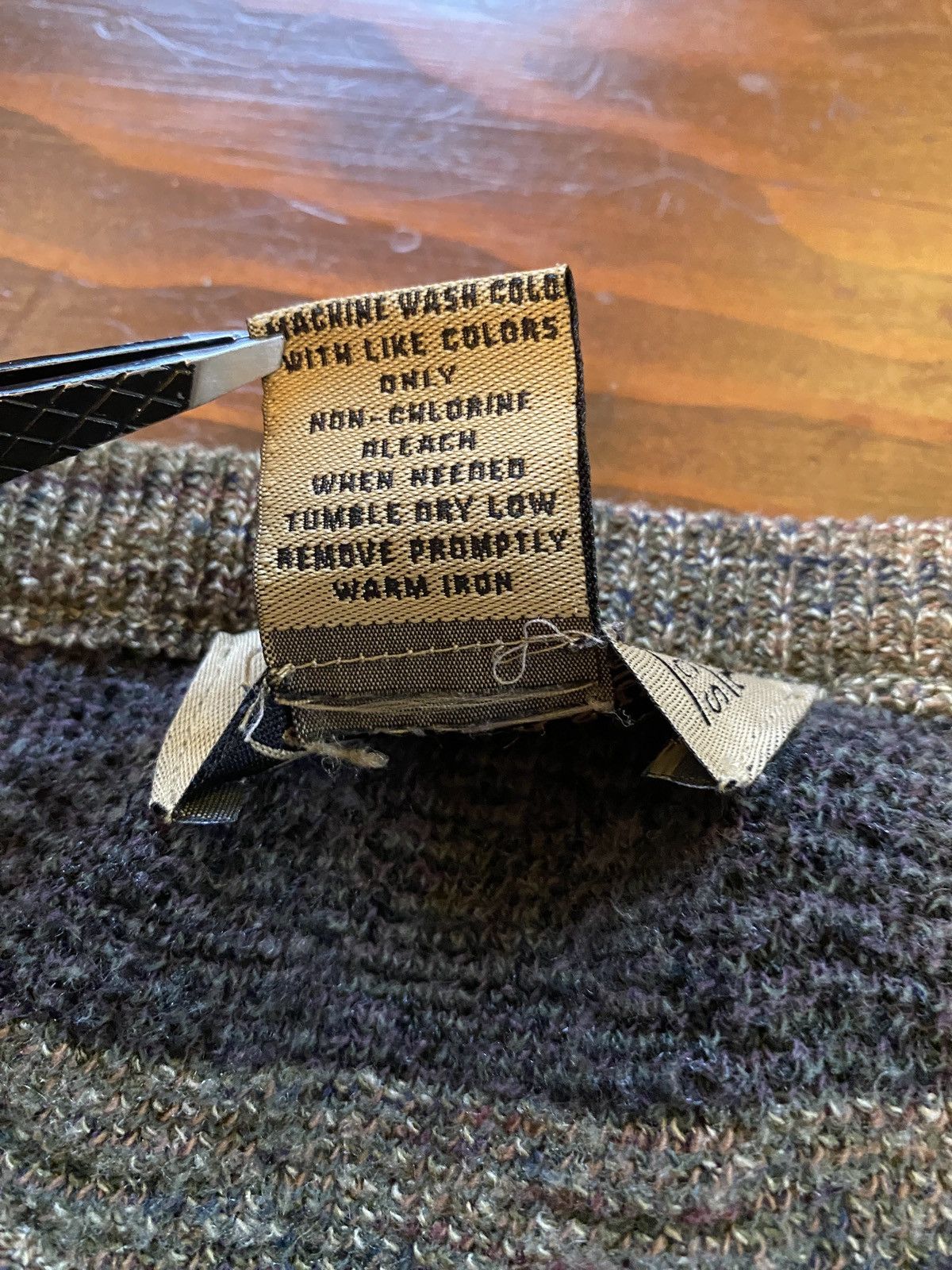 Lord & Taylor Vintage 90’s Lord & Taylor Plaid Knit Sweater Earthtones Size US XL / EU 56 / 4 - 5 Thumbnail