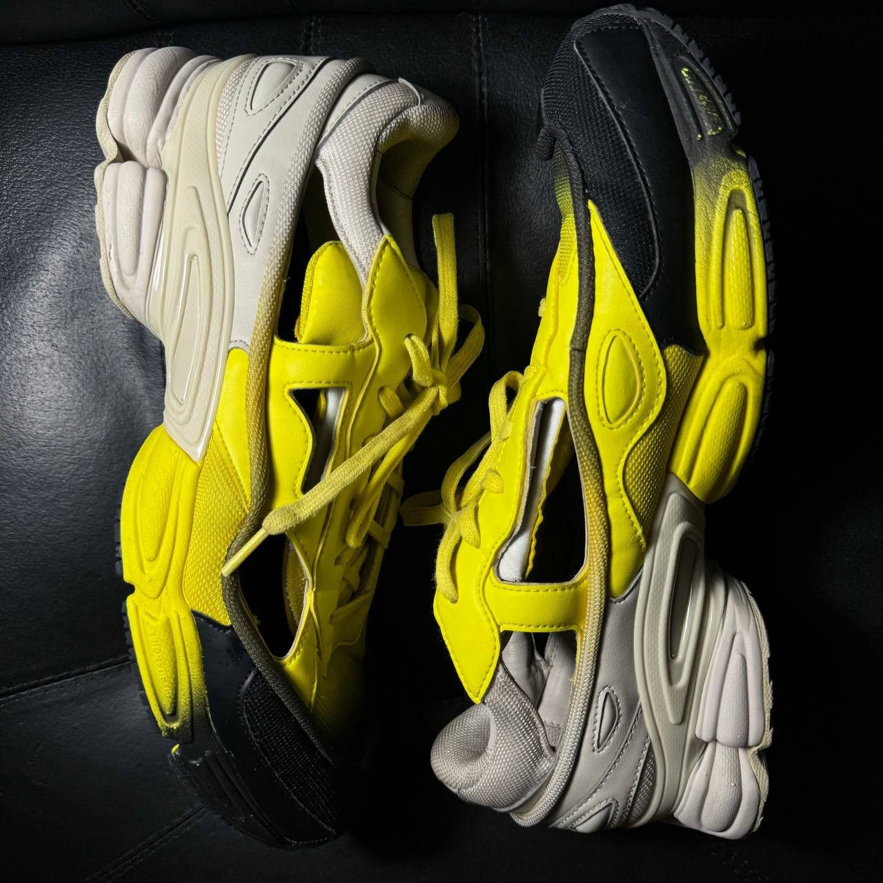 Adidas × Raf Simons 12us Adidas Raf Simons Ozweego Replicant yellow white Size US 12 / EU 45 - 7 Thumbnail