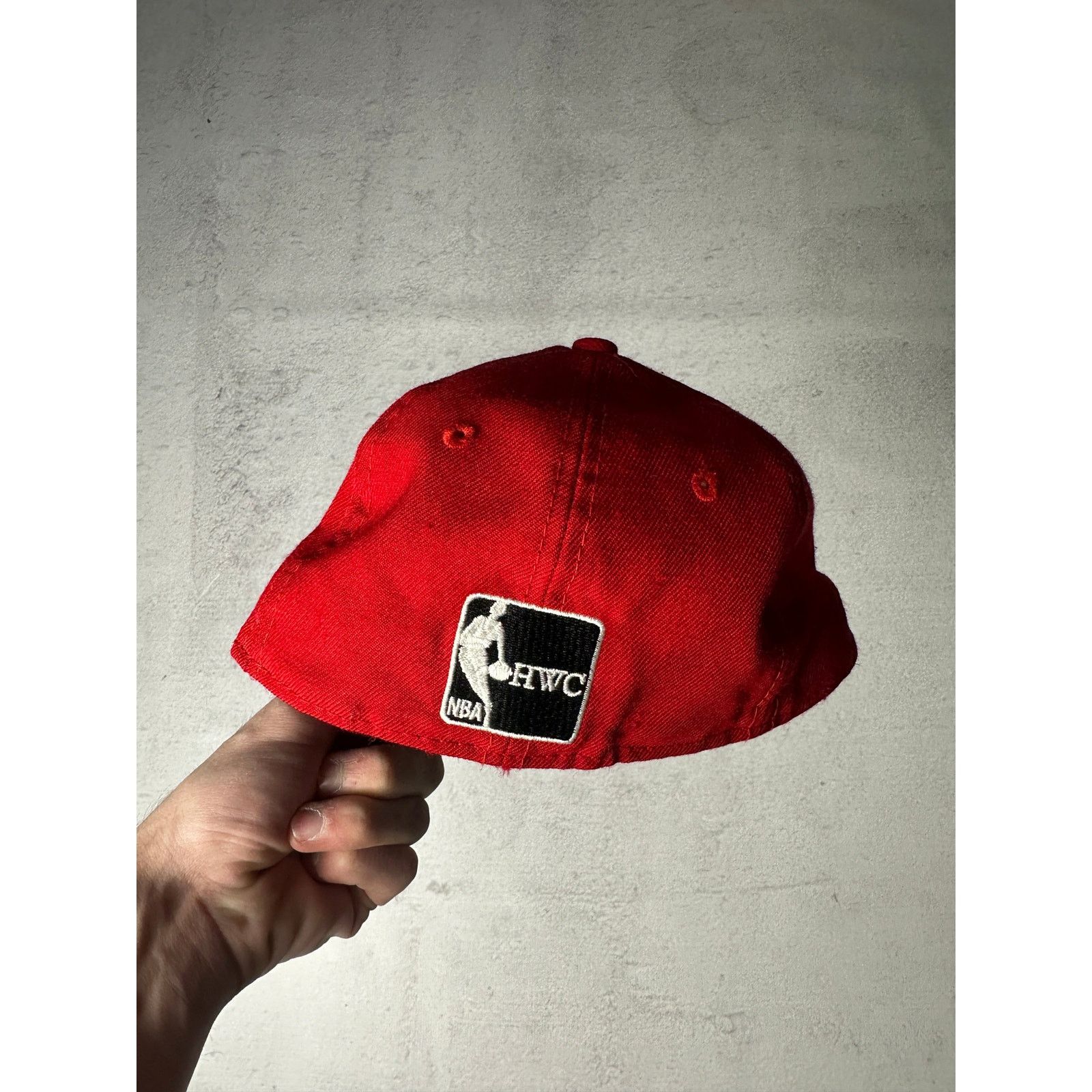 NBA Vintage NBA Red Preowned Miami Heat Fitted Hat - 6 5/8 Size ONE SIZE - 2 Thumbnail