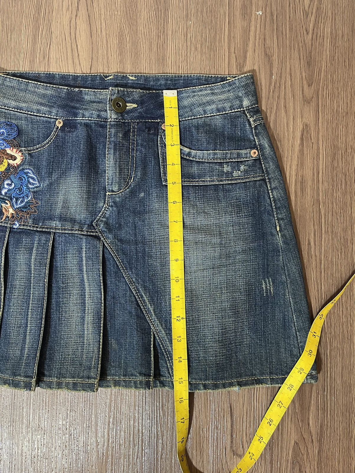 Beauty Beast × Jimi Hendrix Basic House Y2K Hendrix Woodstock Emboirdery Mini Skirt Size 30" / US 8 / IT 44 - 9 Thumbnail