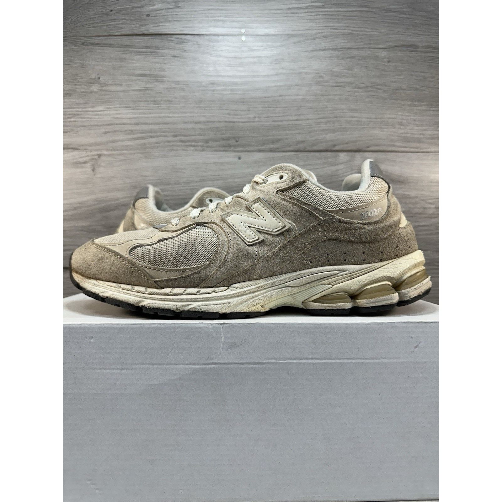 New Balance New Balance 2002R Calm Taupe - Size 11 Size US 11 / EU 44 - 1 Thumbnail