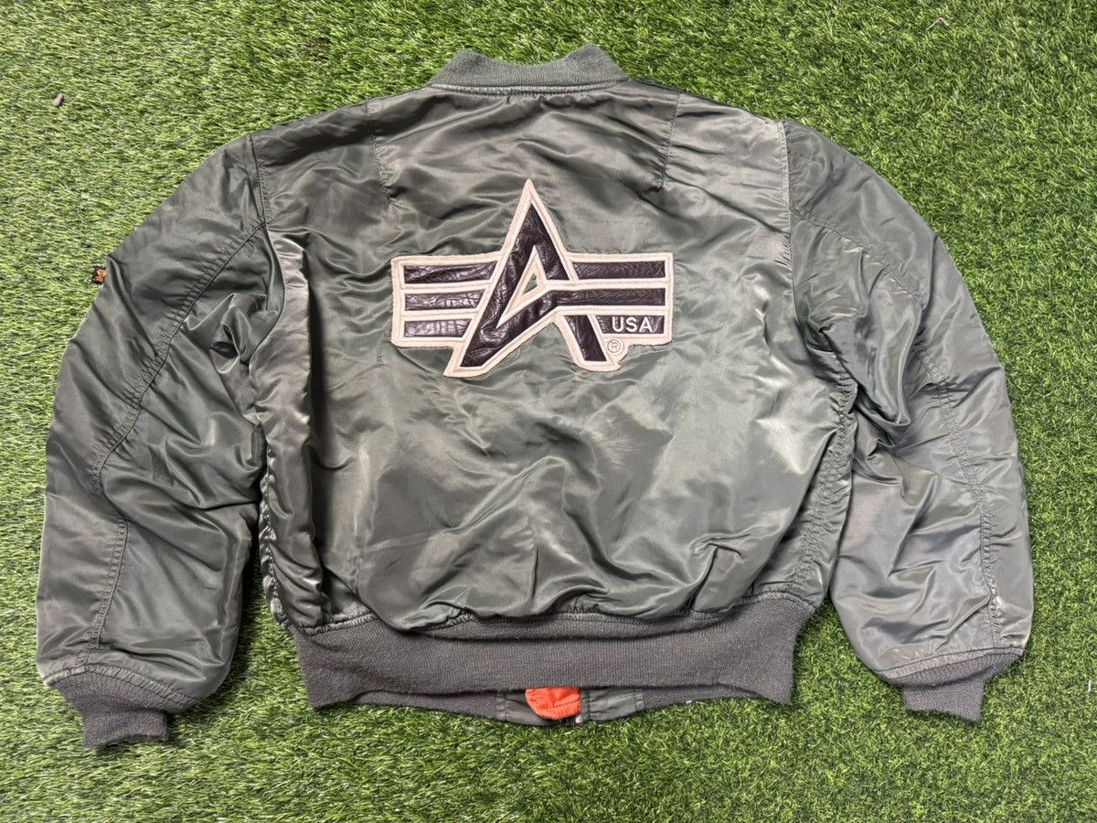 Alpha Industries × Vintage vintage alpha industries bomber jacket- leather patch Size US L / EU 52-54 / 3 - 1 Thumbnail