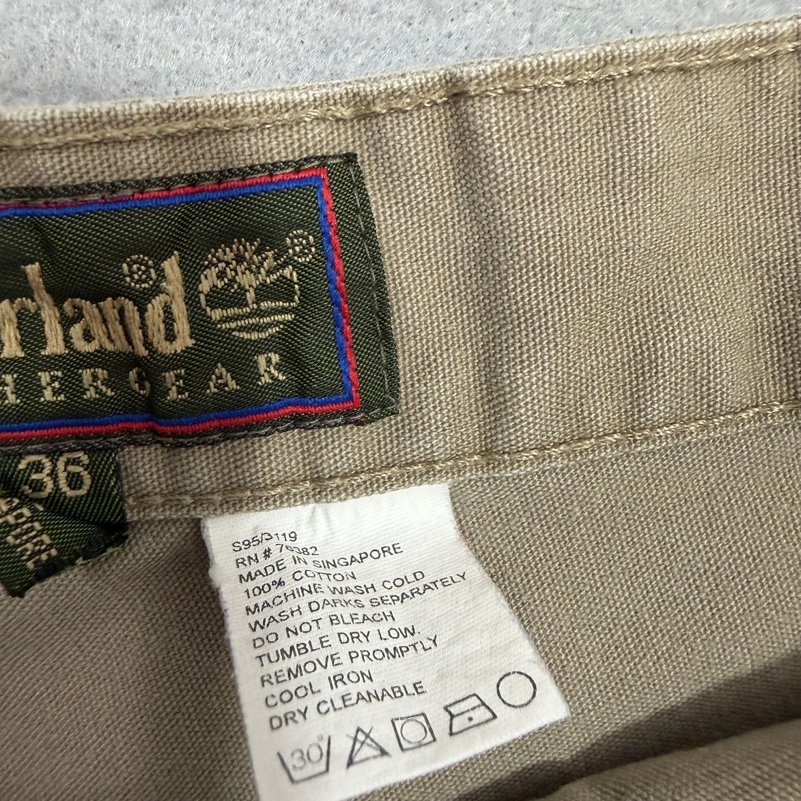 Timberland Vintage Timberland Cargo Shorts Men's 36 Khaki 9" Inseam Size US 36 / EU 52 - 6 Thumbnail