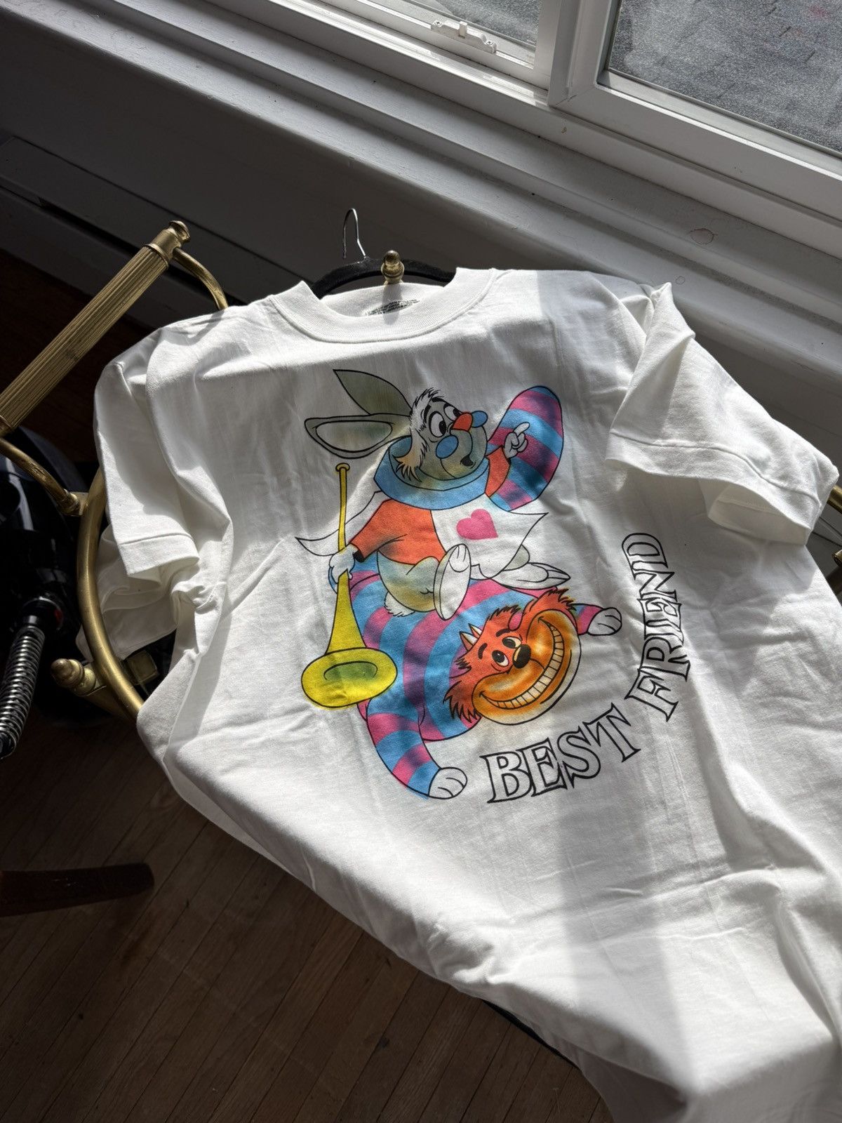 Vintage Vintage 90s Alice In Wonderland Cheshire Cat Tee Size US XL / EU 56 / 4 - 1 Thumbnail
