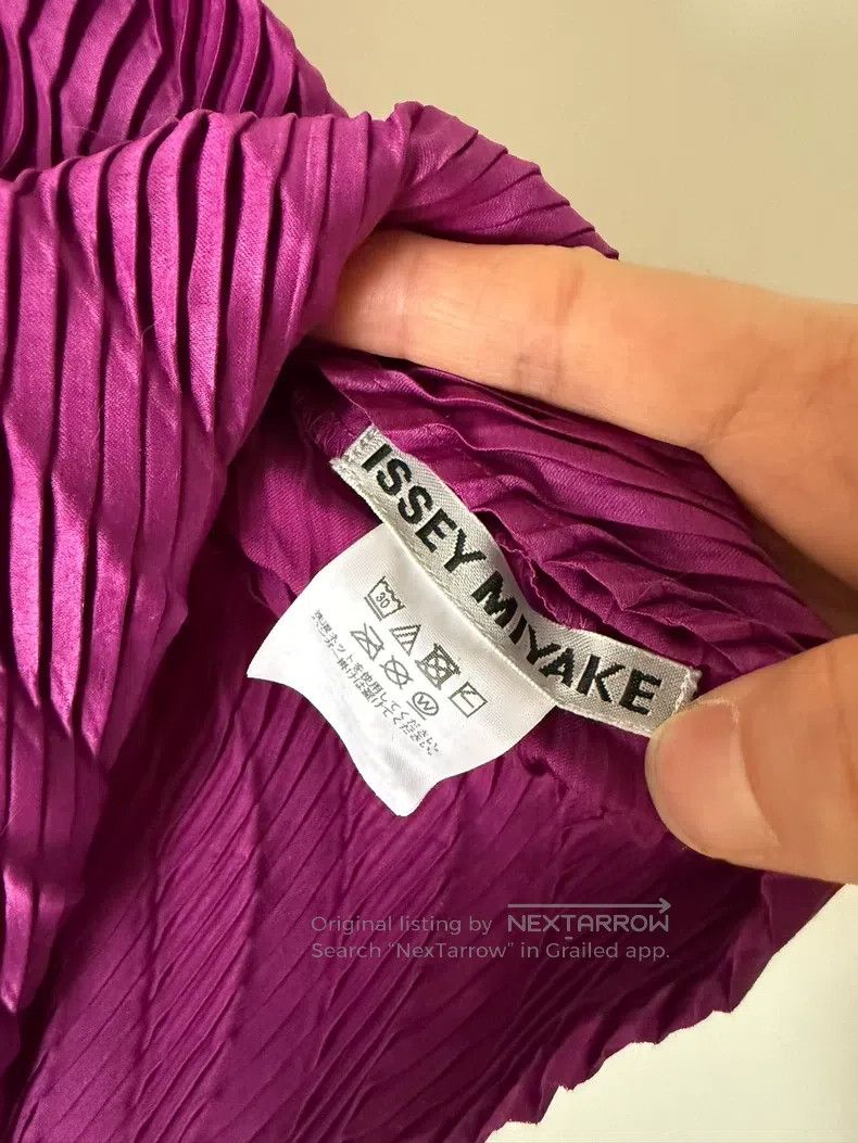 Issey Miyake Issey Miyake Rose Red Water Ripple Pleated Top Size M / US 6-8 / IT 42-44 - 4 Thumbnail