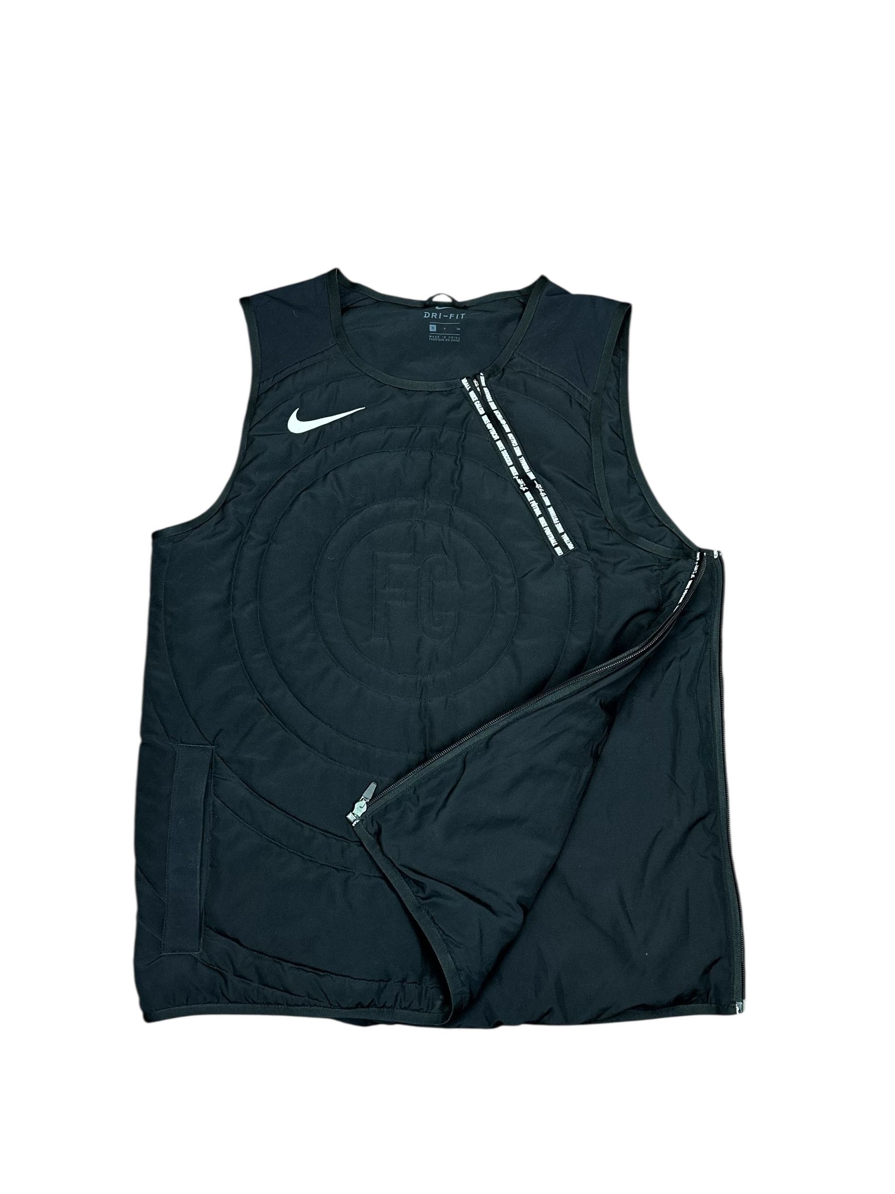 Nike Nike FC bulletproof insulated vest Size S / US 4 / IT 40 - 1 Thumbnail