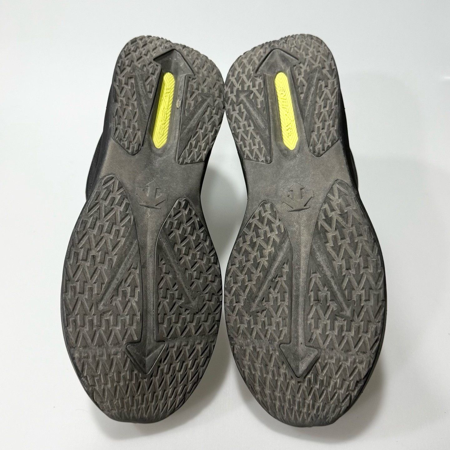Descente DESCENTE RUNNING LAVITATE 3.0 AIR WIRE Size US 11 / EU 44 - 6 Thumbnail
