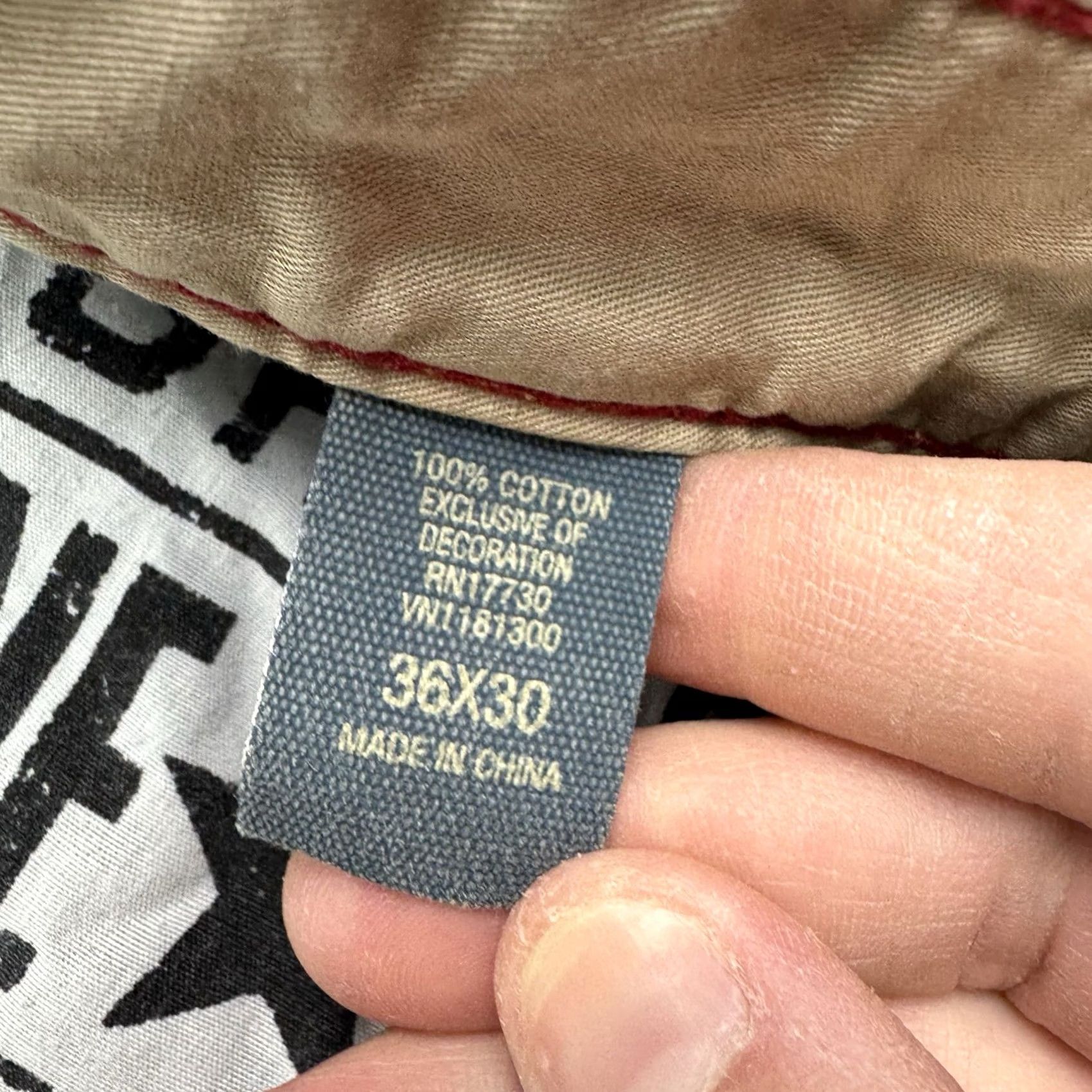Converse VINTAGE Converse Jeans Men 36 Regular Inseam 30 Black Denim Grunge Y2K Hipster Skater Straight Capable of 36x30? Size US 36 / EU 52 - 7 Thumbnail