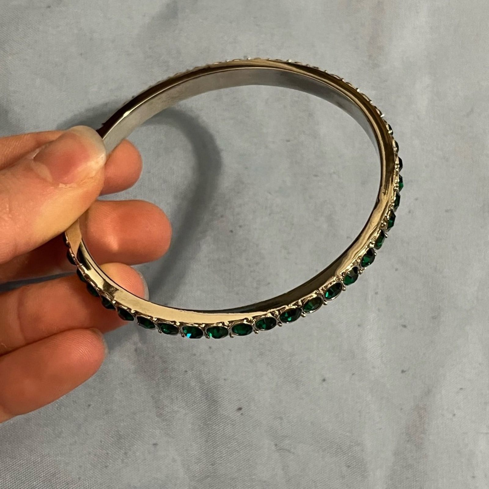 Other NWOT Crystal Emerald Bangle Bracelet Size ONE SIZE - 5 Thumbnail