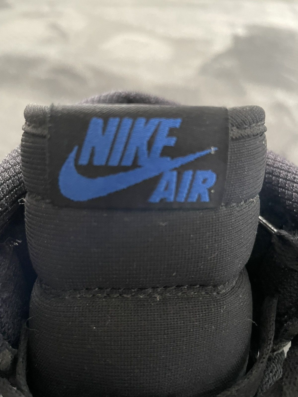 Jordan Brand Air Jordan 1 Retro High OG Royal 2013 Size US 10 / EU 43 - 7 Thumbnail