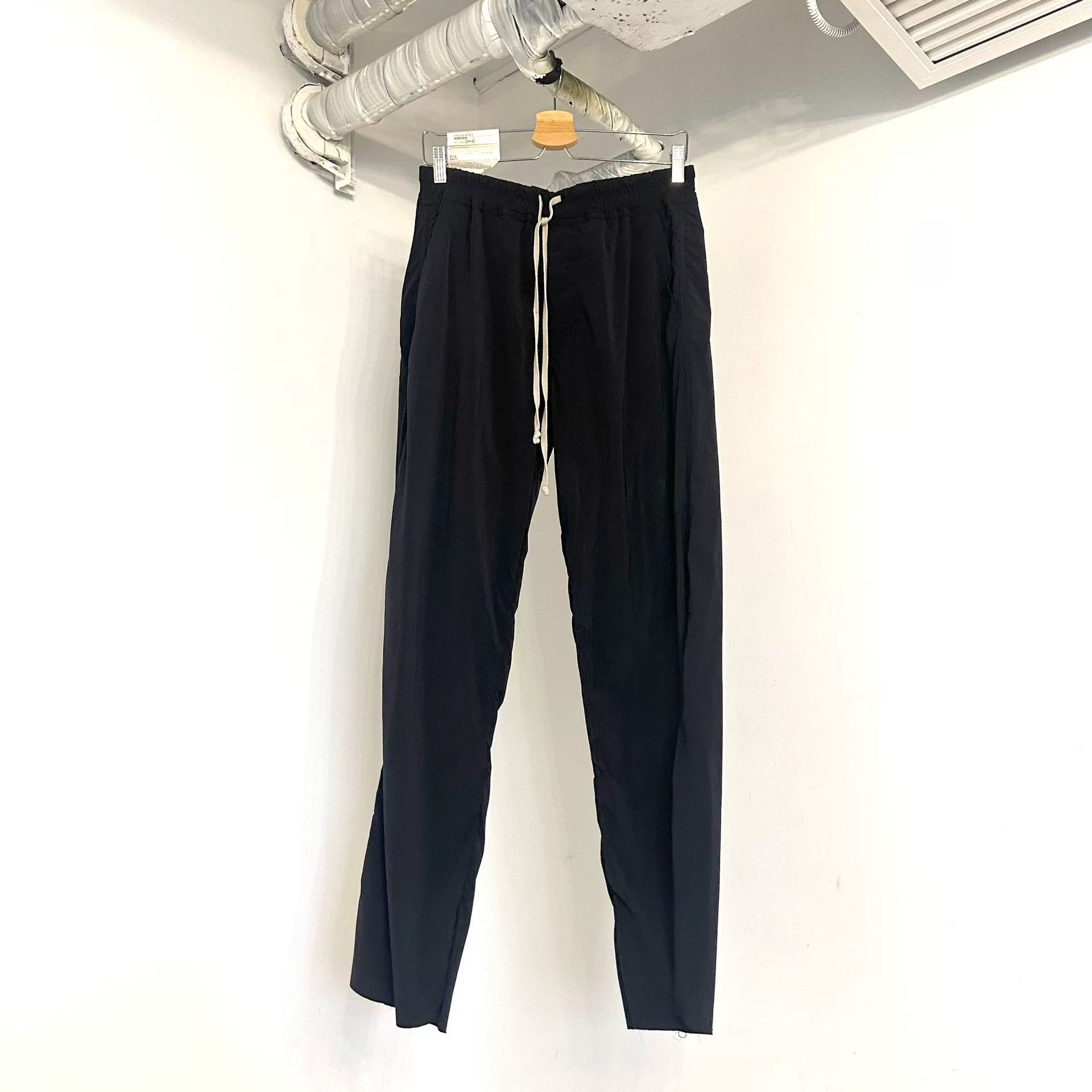 Rick Owens Rick Owens Nylon Woven Street Pants Size US 32 / EU 48 - 1 Thumbnail