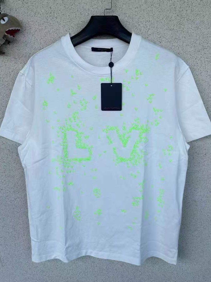 Louis Vuitton Louis Vuitton Neon Logo Embroidery T-Shirt XXL Size US XXL / EU 58 / 5 - 1 Thumbnail