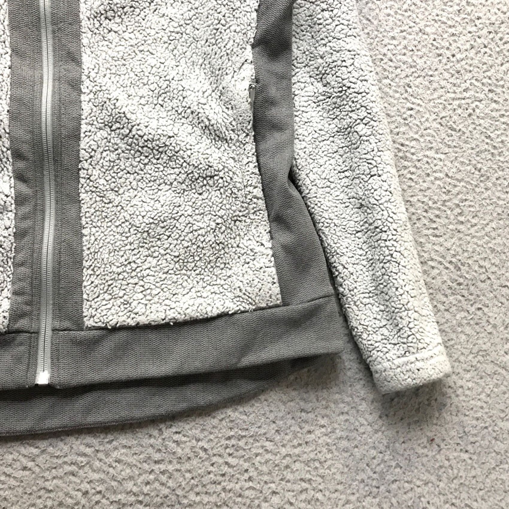 The North Face The North Face Furry Fleece Sherpa Jacket Womens M Gray Full Zip Mock Neck Jacket Size M / US 6-8 / IT 42-44 - 6 Thumbnail