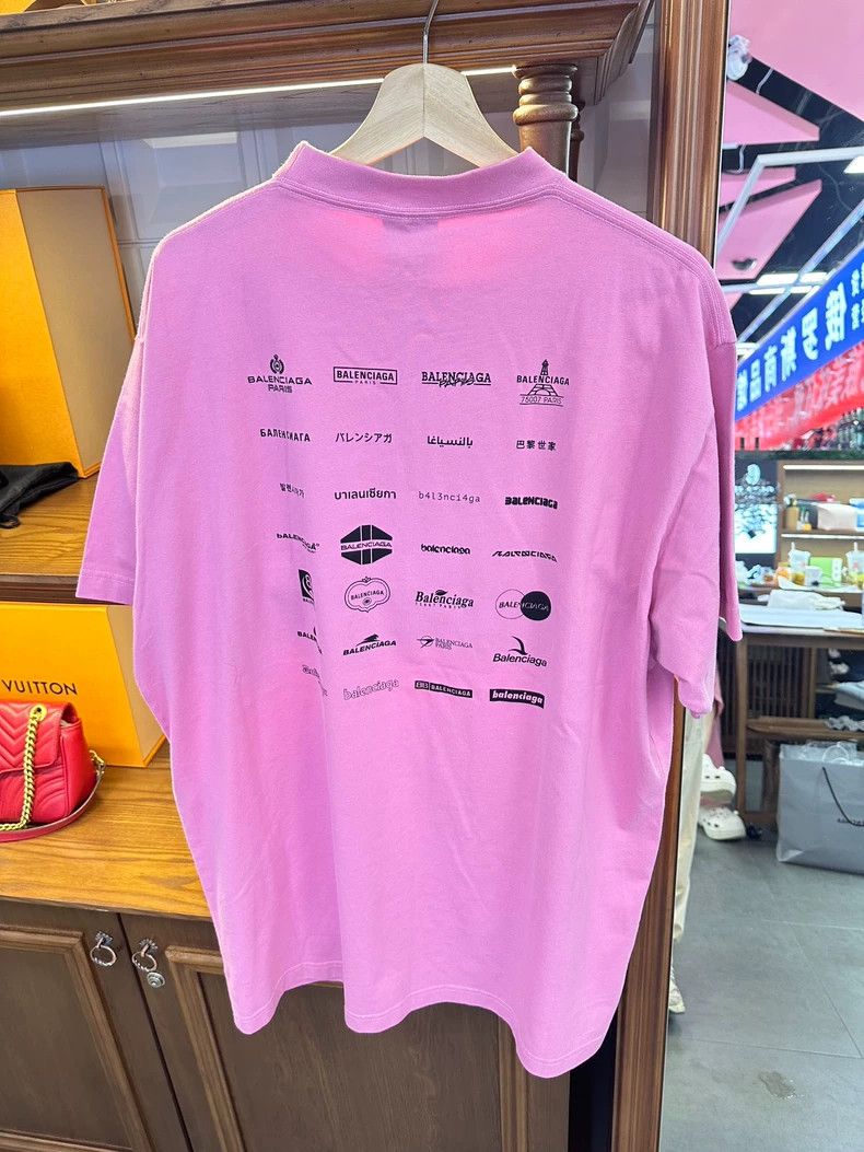 Balenciaga Balenciaga Printed Pullover Short Sleeve Unisex Size US S / EU 44-46 / 1 - 2 Thumbnail