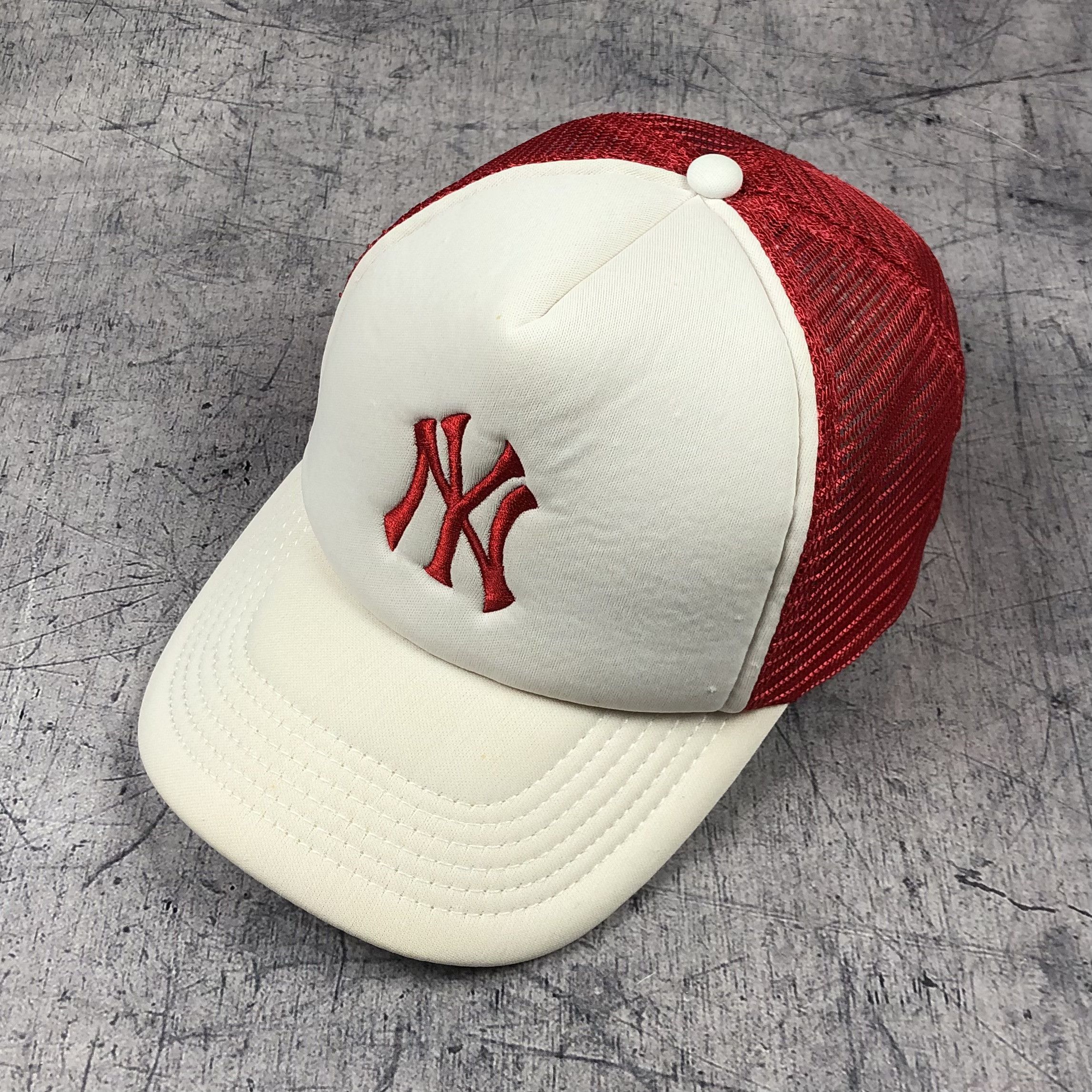 MLB Y2K MLB New York Yankees Trucker Cap Size ONE SIZE - 2 Thumbnail