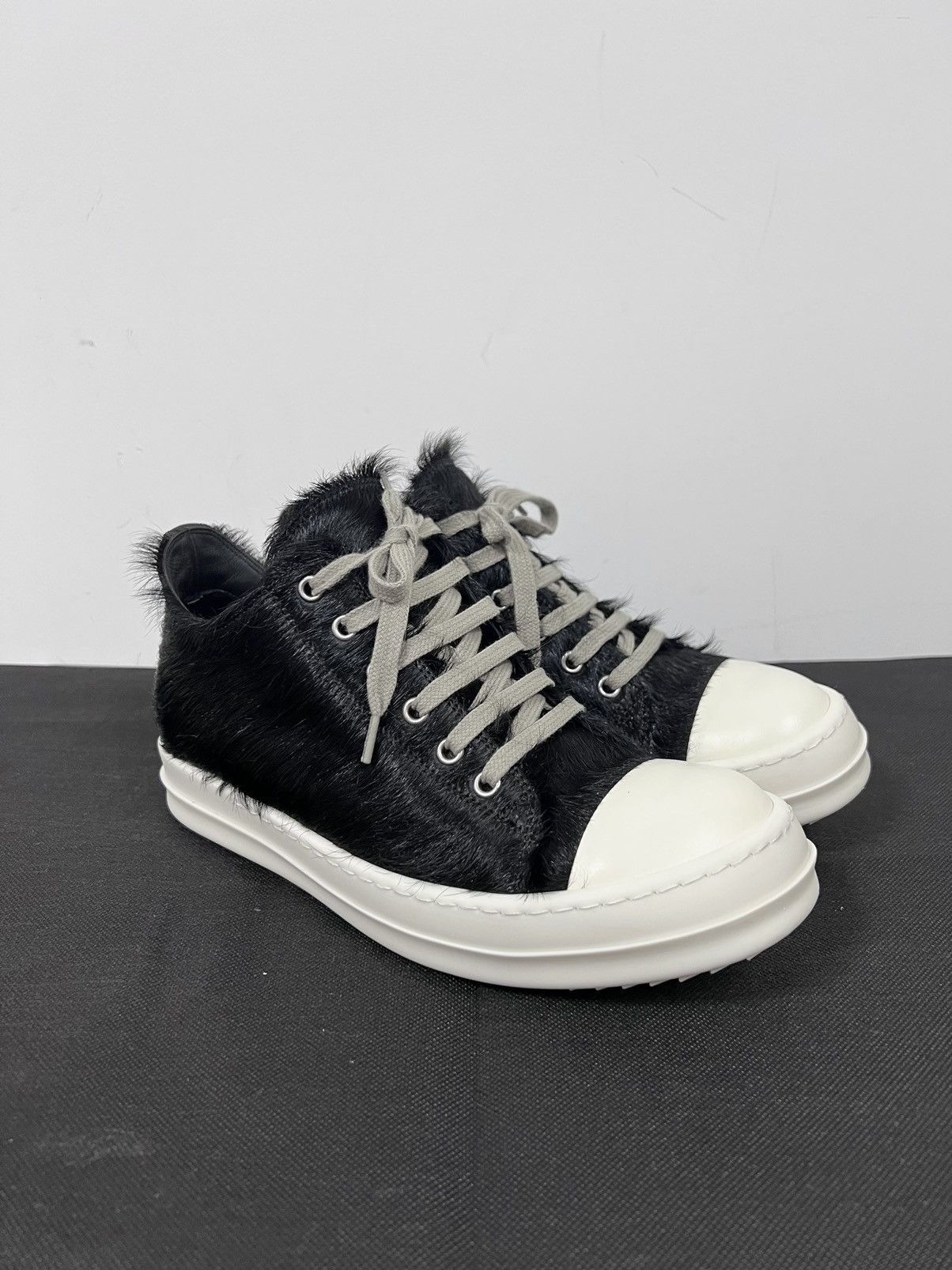 Rick Owens Rick owens 21fw pony hair ramones low sneakers Size US 6.5 / EU 39-40 - 5 Thumbnail