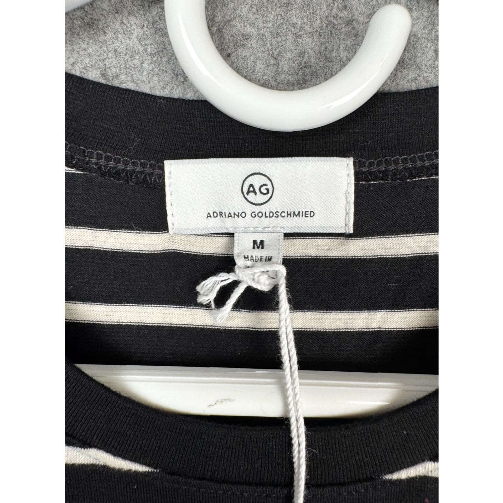 Vintage VINTAGE? No. Size US M / EU 48-50 / 2 - 4 Thumbnail