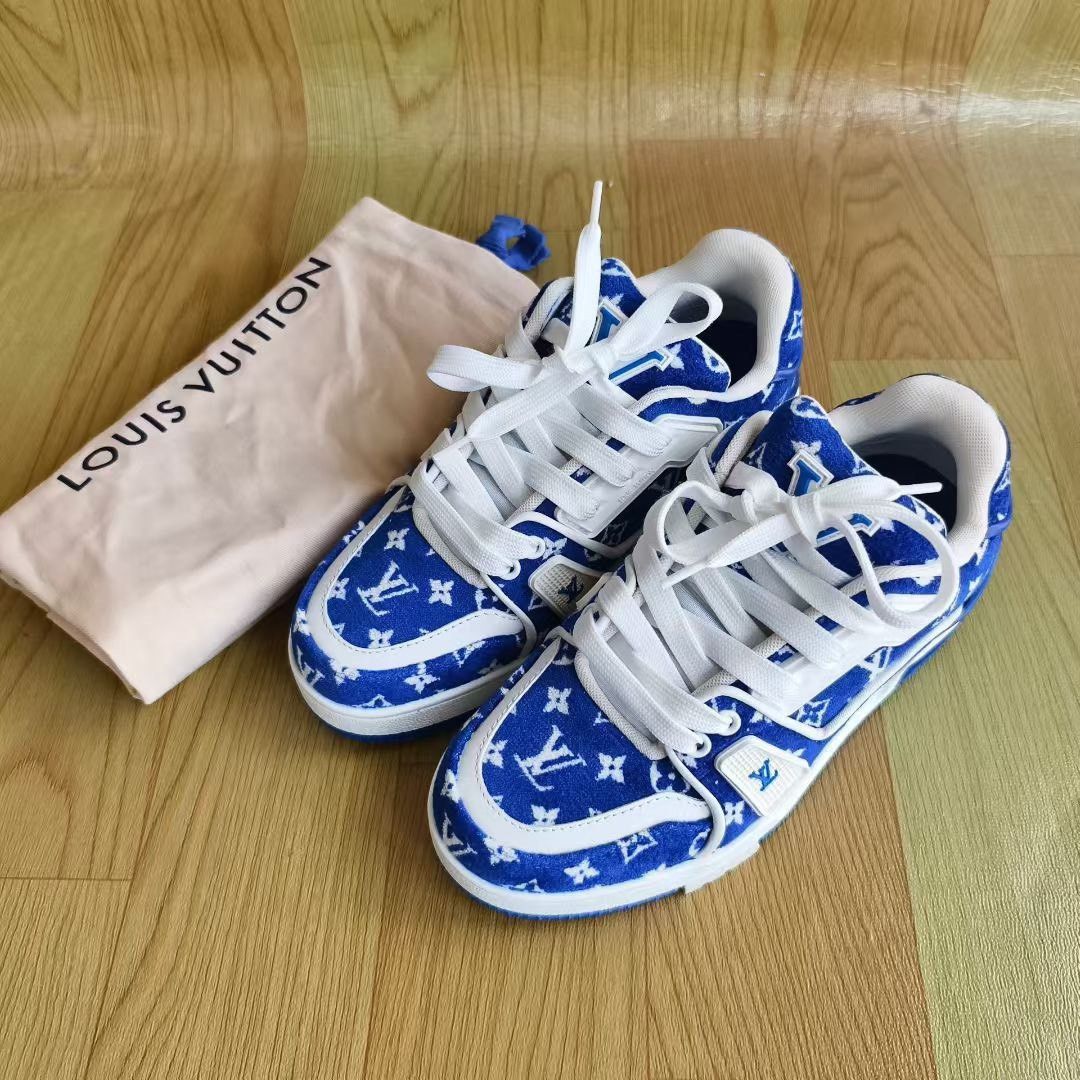 Louis Vuitton Louis Vuitton Training Blue Lowtop Sneakers 5 Men Size US 5 / EU 37 - 1 Thumbnail