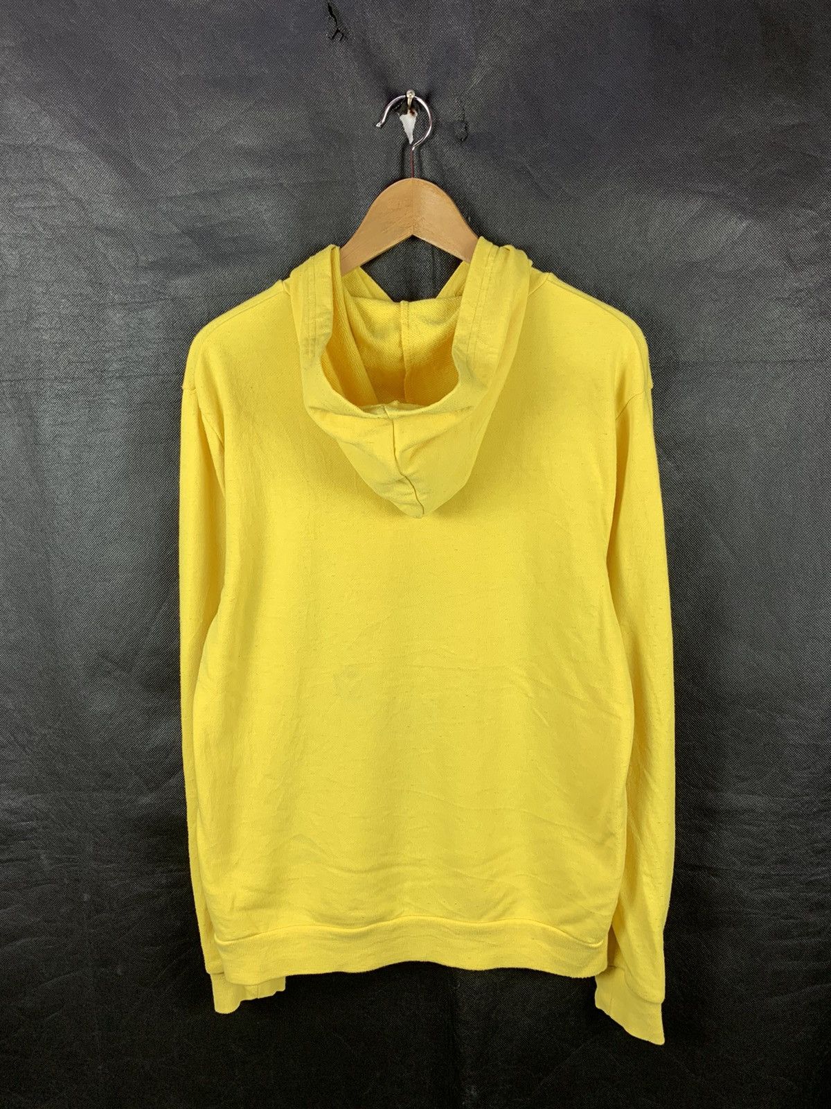 Universal Studios Steals! Universal Studio Japan Despicable Me Pullover Hoodie Size US M / EU 48-50 / 2 - 3 Thumbnail
