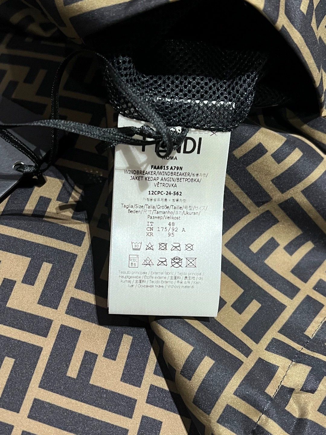 Fendi FENDI two-way all-over print casual jacket 48 Size US M / EU 48-50 / 2 - 9 Thumbnail