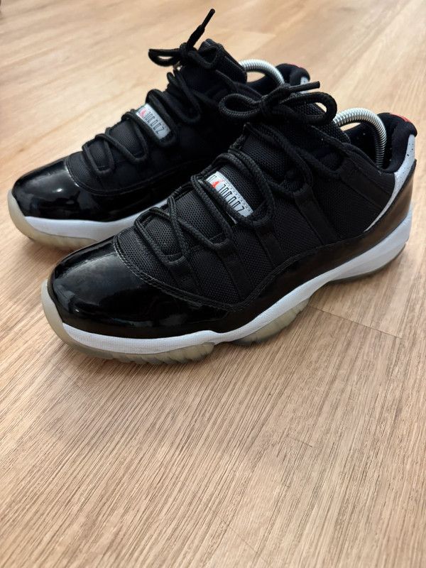 Jordan Brand × Nike Nike Air Jordan 11 Retro Low Infrared 23 XI basketball 42,5 Size US 9 / EU 42 - 5 Thumbnail