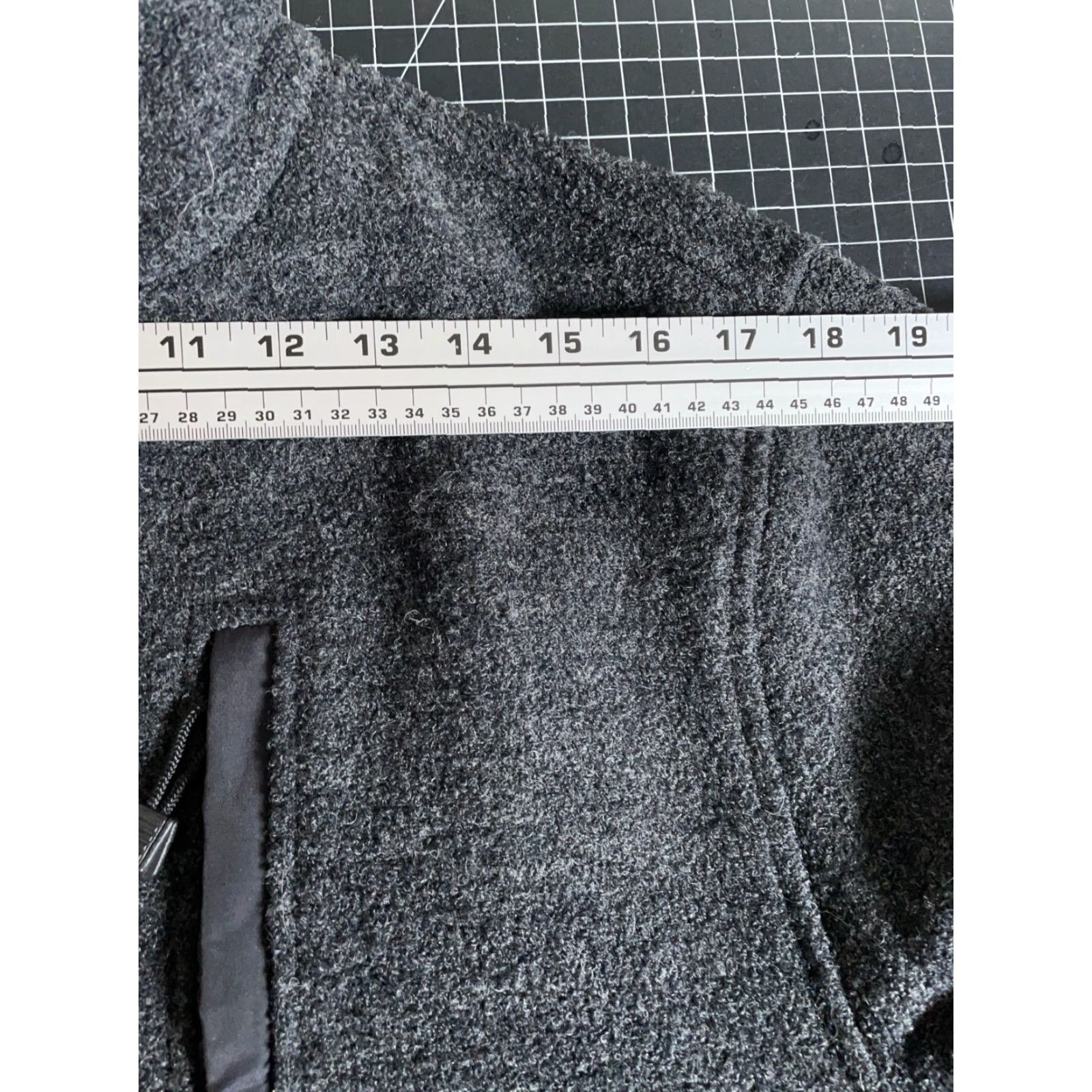Vintage VINTAGE Woolrich Jacket Women’s Medium Dark Gray Zip Up Unlined Boiled Wool USA Made Regular Fit Pockets Full Zip 90s Outdoor Size M / US 6-8 / IT 42-44 - 7 Thumbnail