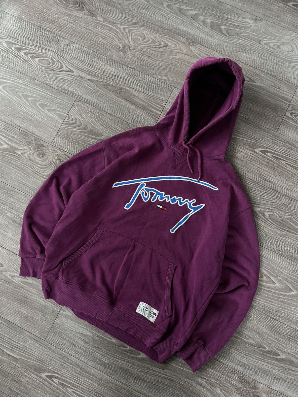 Tommy Hilfiger Tommy Hilfiger Jeans Signature Big Logo Purple Hoodie Size US L / EU 52-54 / 3 - 8 Thumbnail