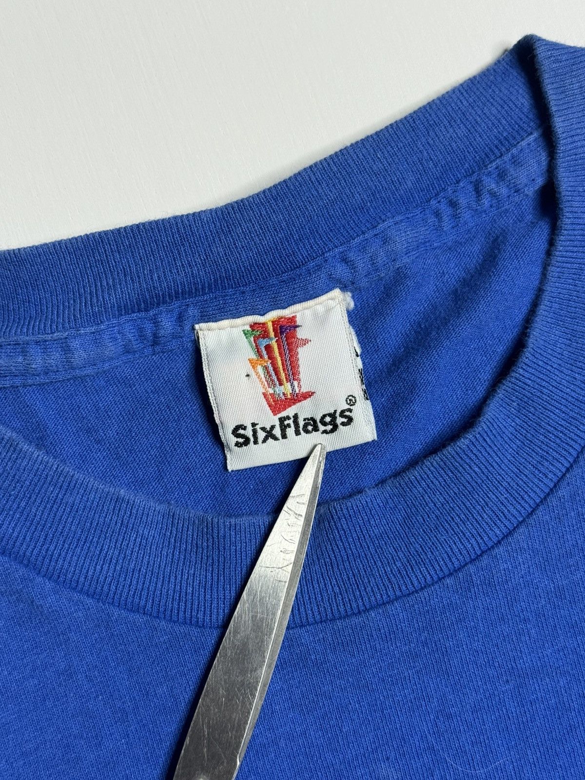 Vintage VINTAGE 1990's Six Flags Looney Tunes Tee “Blue” (XL) Size US XL / EU 56 / 4 - 5 Thumbnail