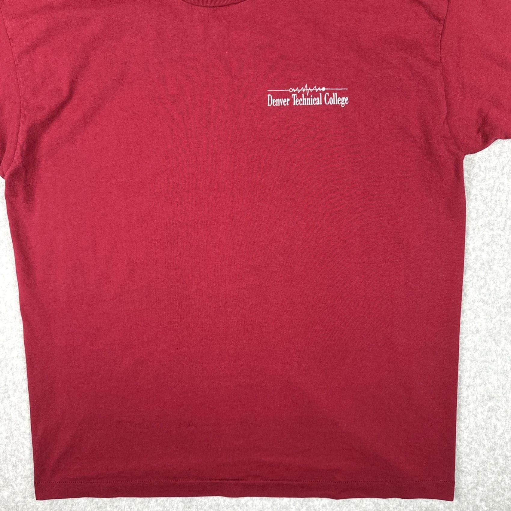 Fruit Of The Loom VINTAGE Fruit Of The Loom Best XL Red Single Stitch Shirt USA Made Denver Technical College 90s Mens XL Red Shirt Size US XL / EU 56 / 4 - 4 Thumbnail