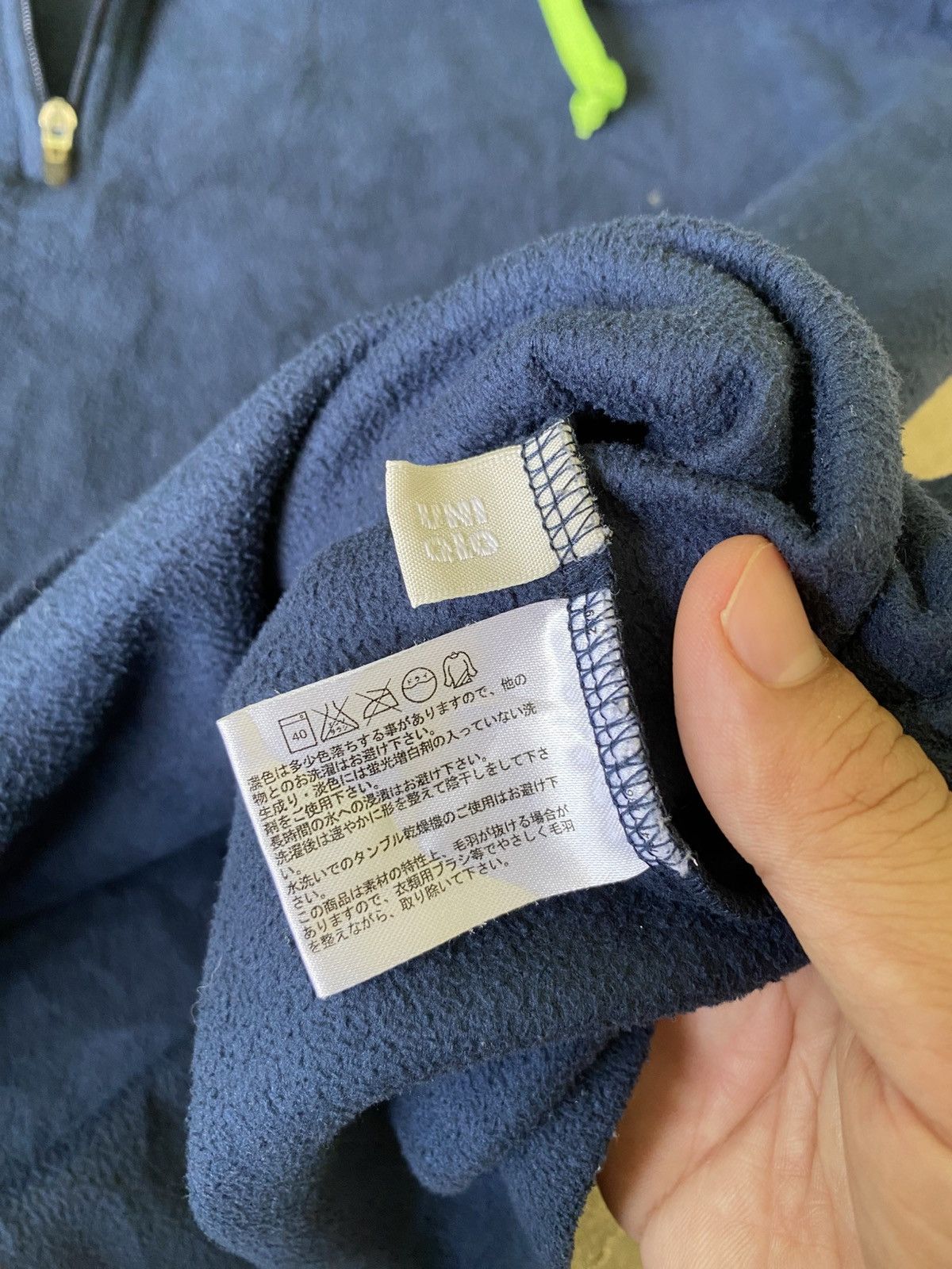 Uniqlo Vintage Uniqlo Micro Fleece Half Zip Hoodie Size US L / EU 52-54 / 3 - 5 Thumbnail