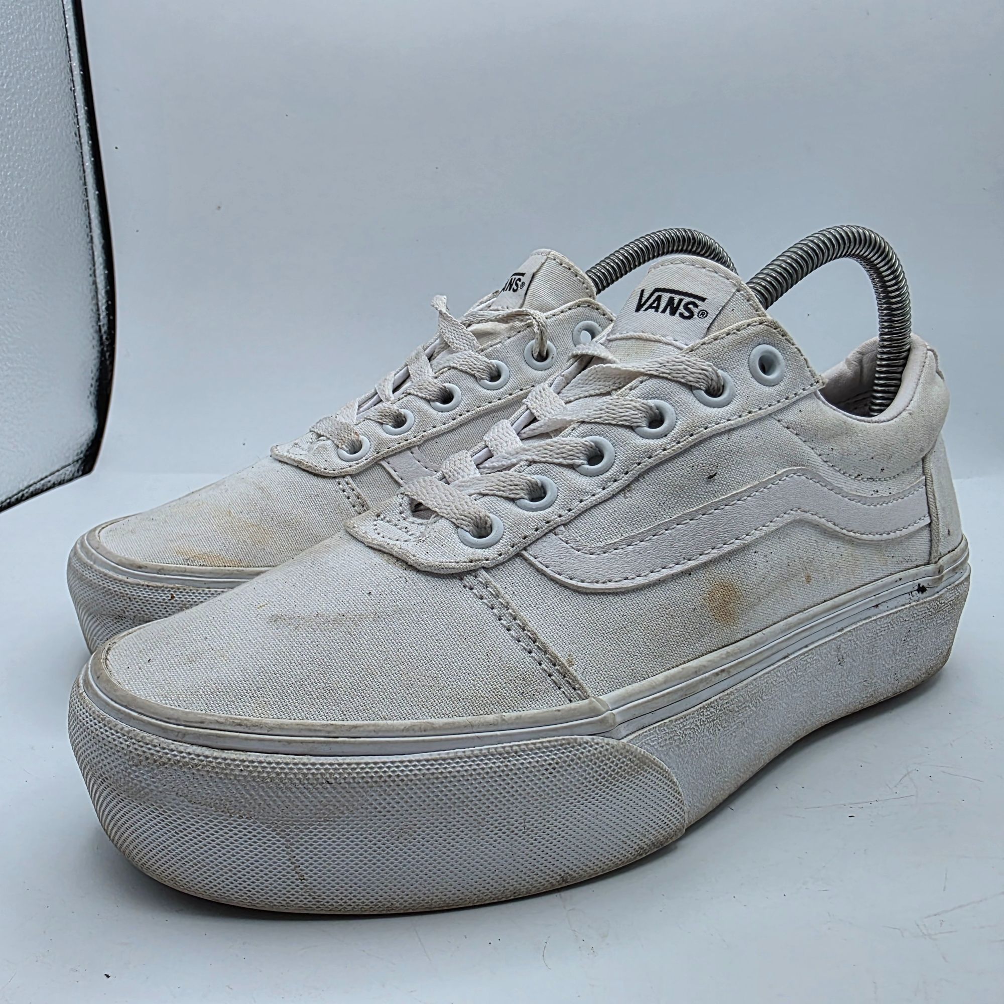 Vans Vans Old Skool Platform Womens Size 8 Triple White Athletic Size US 8 / IT 38 - 4 Thumbnail