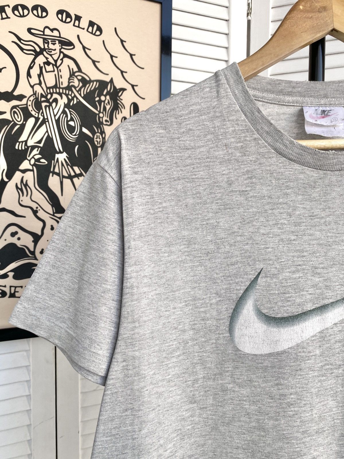 Nike × Vintage Nike Vintage Center Big Swoosh Logo Tee Shirt Y2K Size US L / EU 52-54 / 3 - 3 Thumbnail