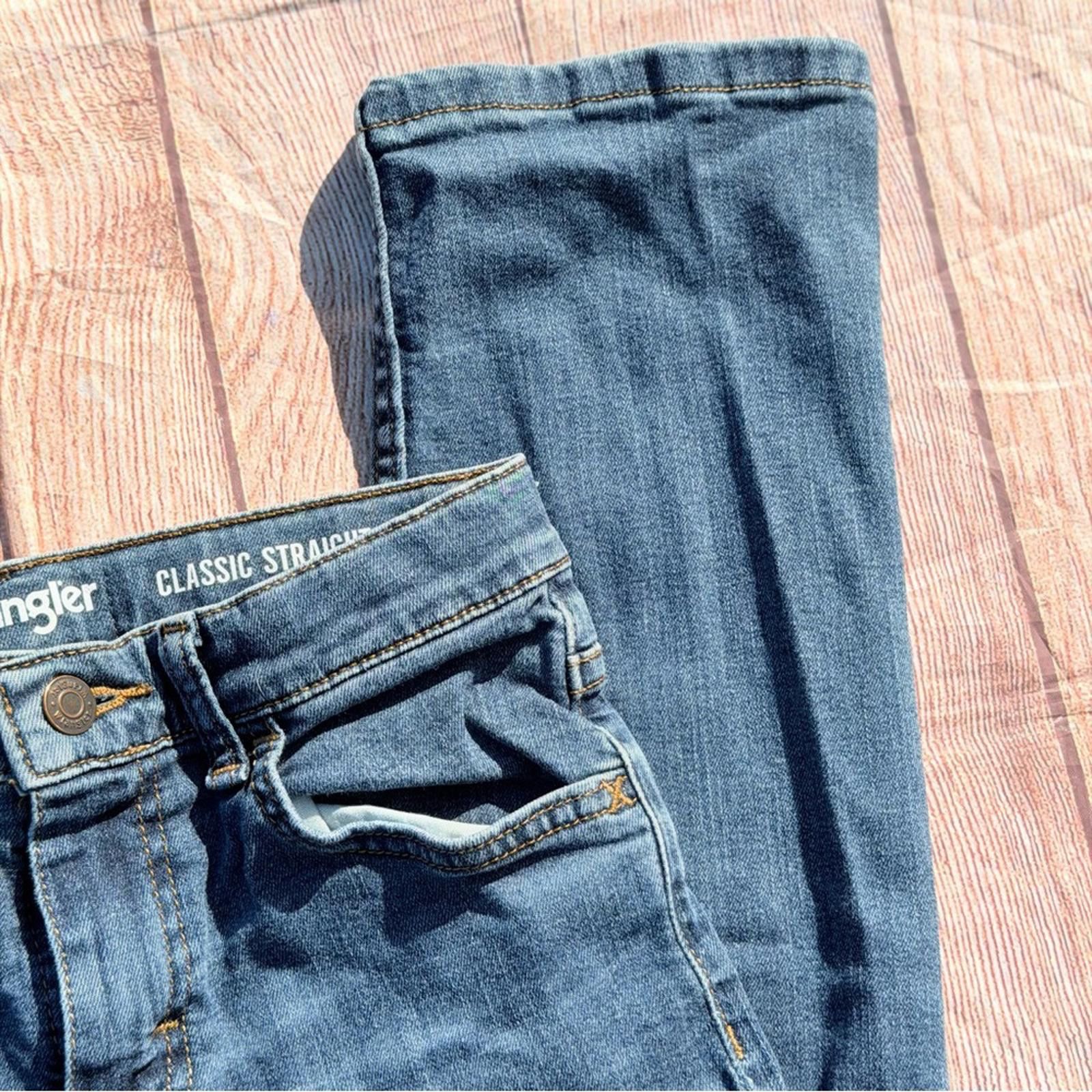 Wrangler Wrangler Boys Classic Straight Jeans Size 10 Size US 26 / EU 42 - 4 Thumbnail