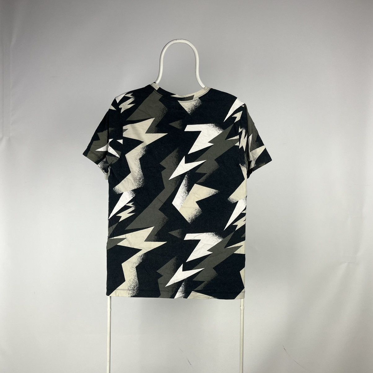 Jordan Brand Nike Jordan tshirt size Small Size US S / EU 44-46 / 1 - 2 Thumbnail
