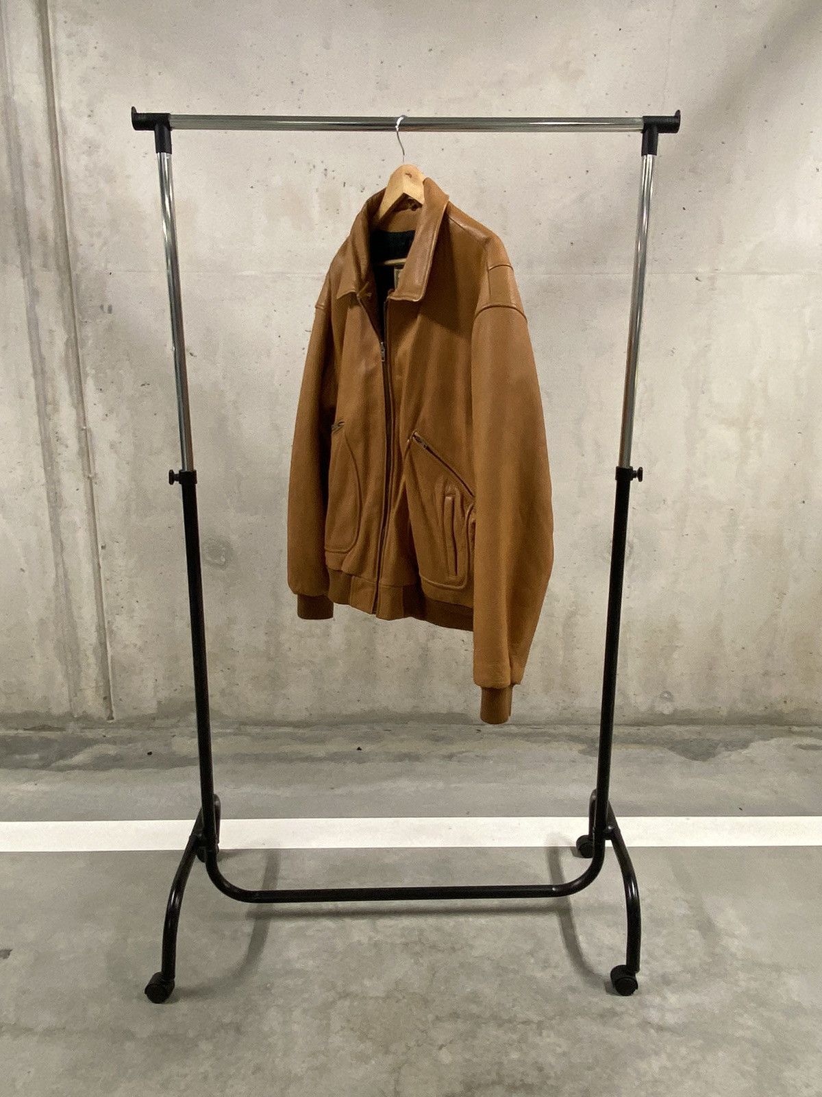 Vintage Rare Herrford leather jacket 80s Claude Boucher&Maryse Hilsz Size US XL / EU 56 / 4 - 3 Thumbnail