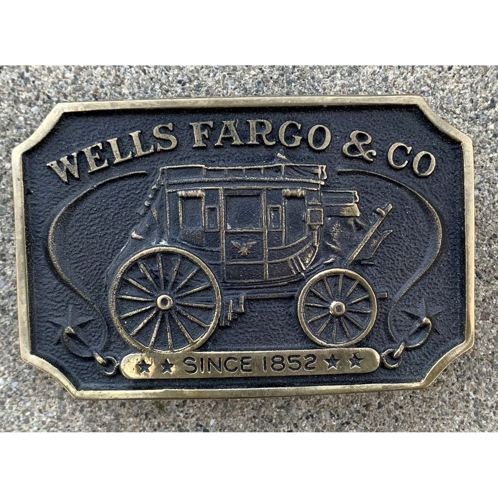 Vintage VINTAGE Wells Fargo & Co belt buckle Brass 1973 F533 Adult Unisex Rockabilly 1852- Decade 1970s Size ONE SIZE - 7 Thumbnail