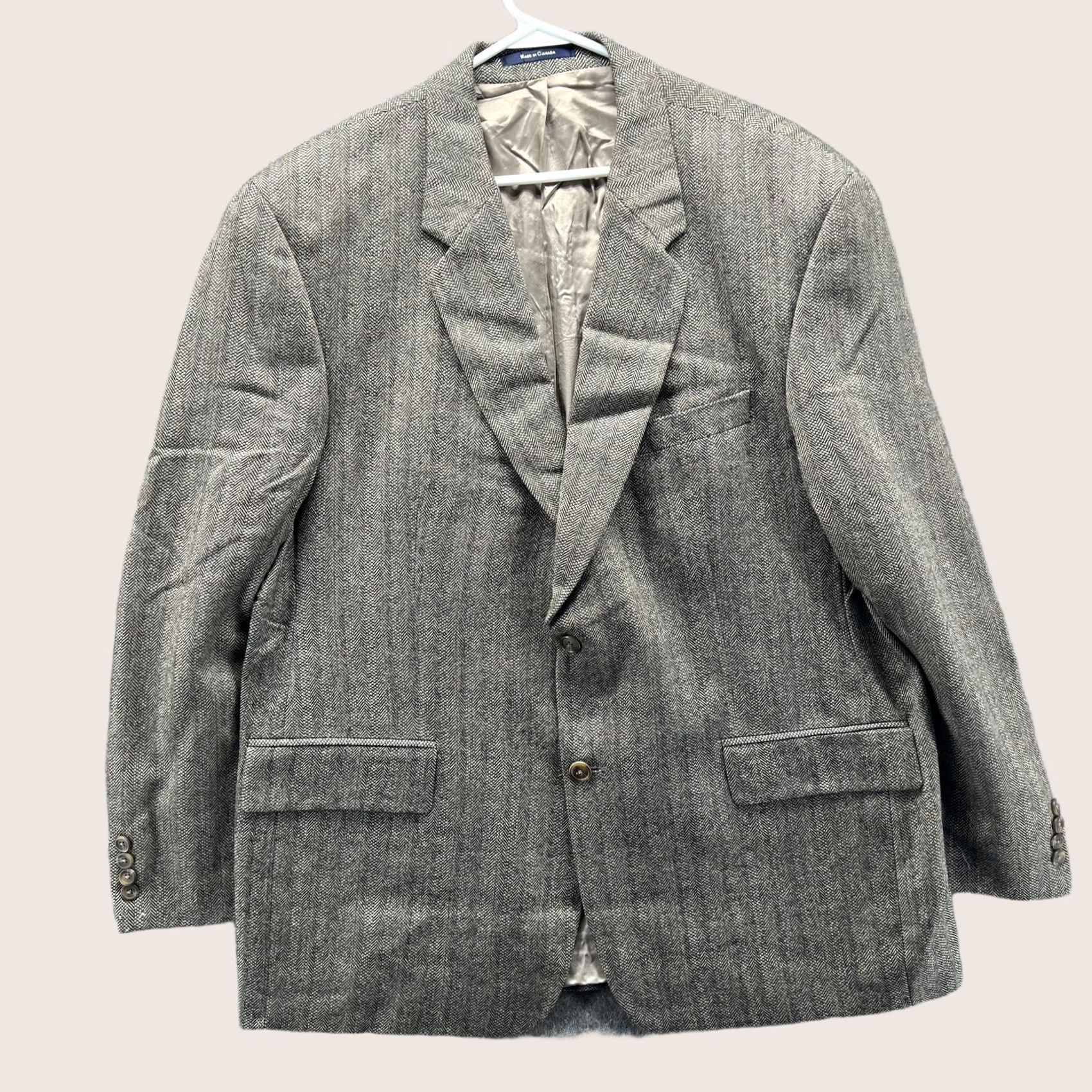 Ralph Lauren Ralph Lauren Blazer Mens 46R Gray Wool Herringbone Tweed Sport Coat Canada Jacket Coat Button Two-Button Notch Lapel Size 46R - 1 Thumbnail