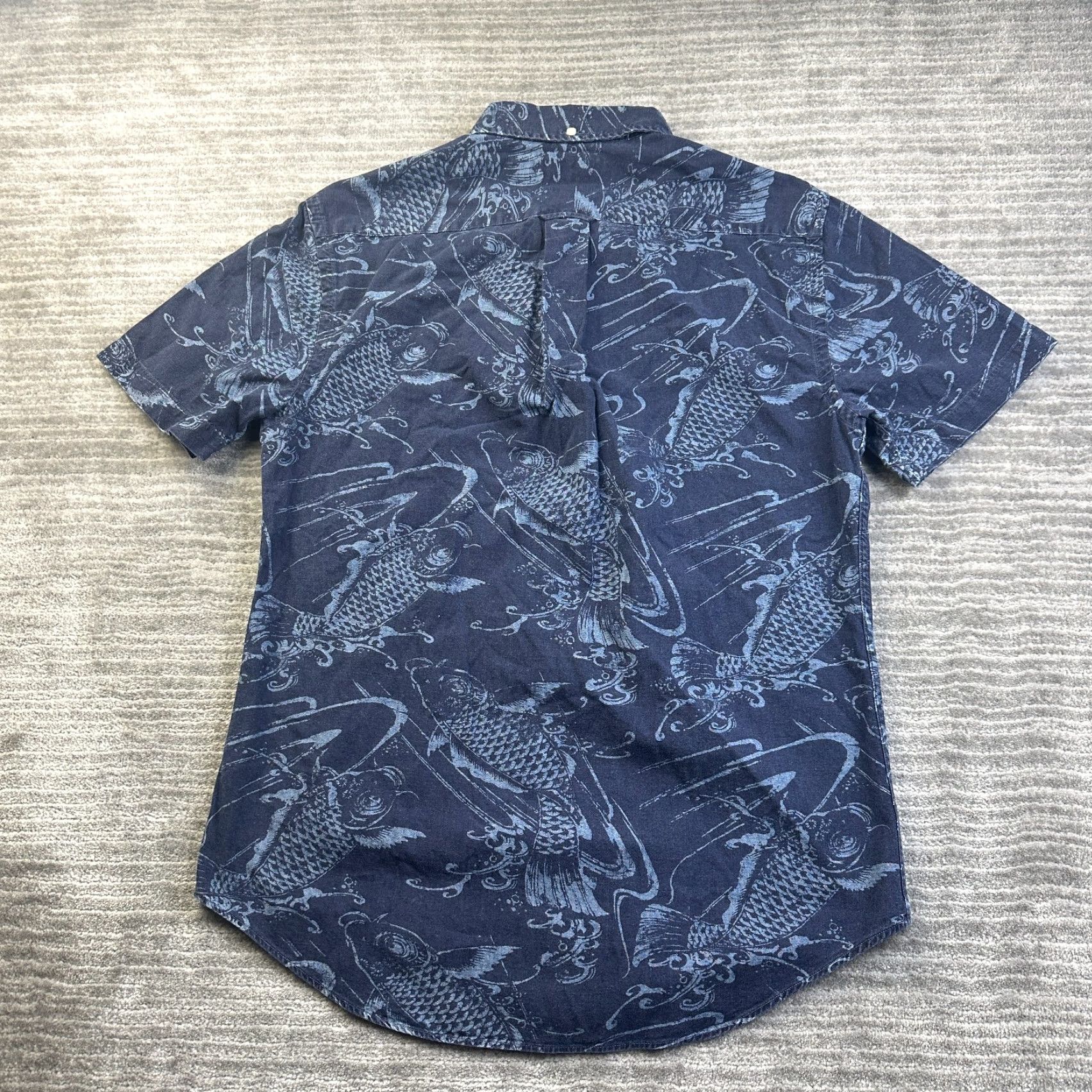 Ralph Lauren Shirt Mens Medium Slim Blue Button Up Koi All Over Print Geometric Pattern Short Sleeve Collared Knit Cotton Embroidered Button Up