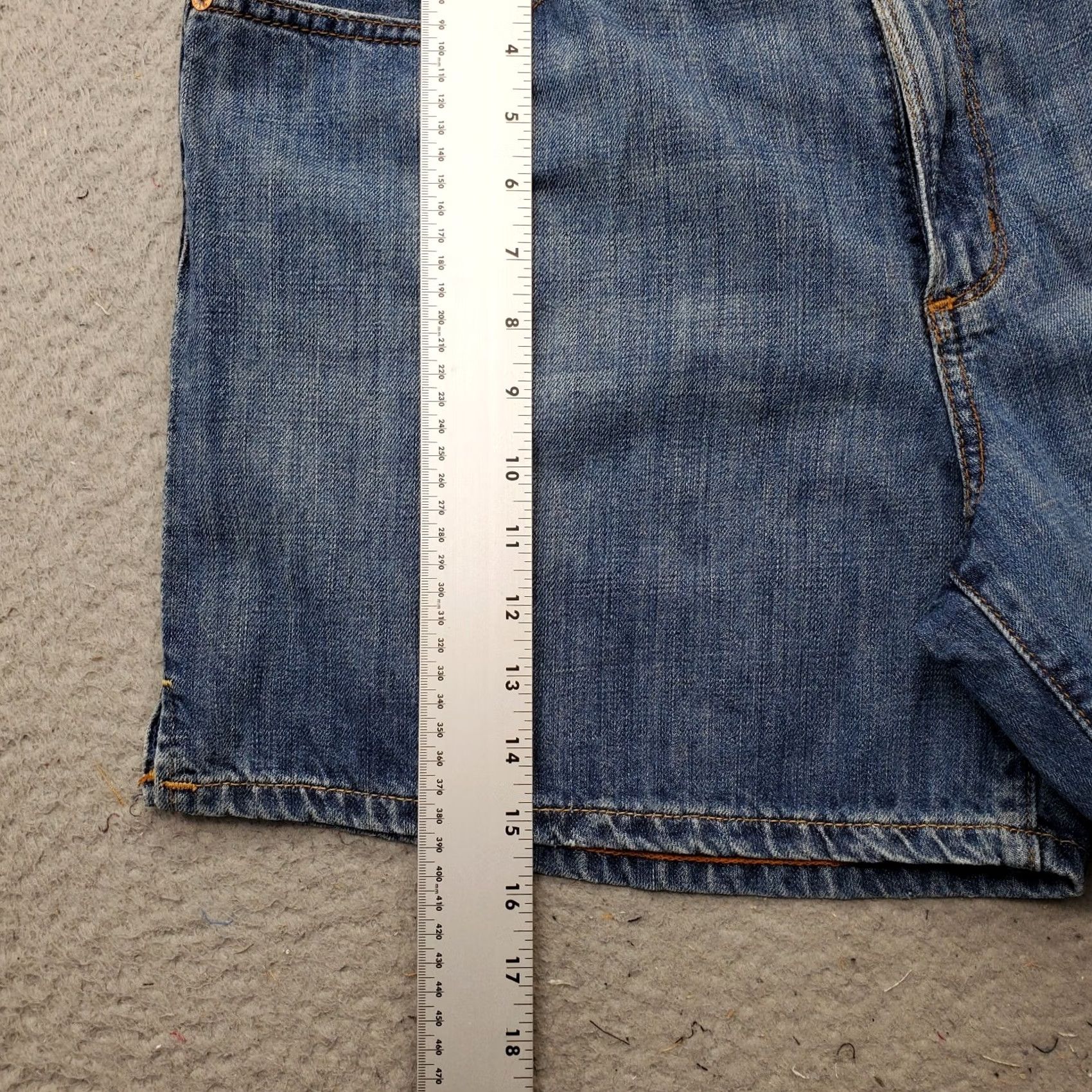 Denime Saturday Jeans Shorts Womens 32 Blue Denim Flat Front Side Slit Bermuda Wash Medium Beach Casual Womens Size 32 Denim Shorts Size 24" / US 00 / IT 34 - 3 Thumbnail