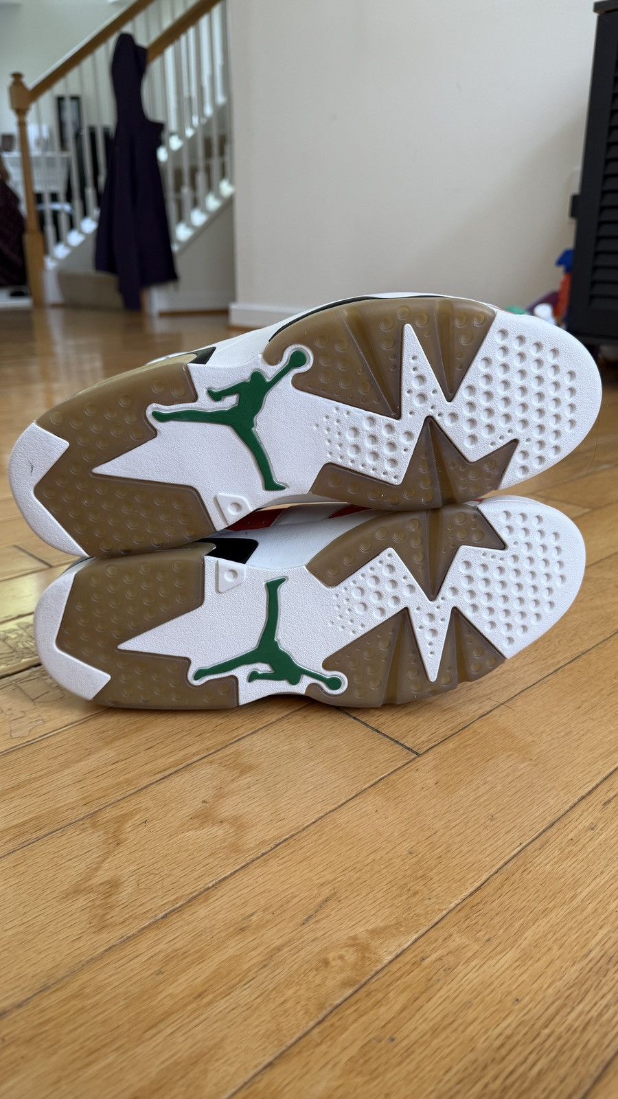 Jordan Brand AIR JODAN 6 RETRO GATORADE LIKE MIKE WHITE SNEAKERS Size US 12 / EU 45 - 7 Thumbnail