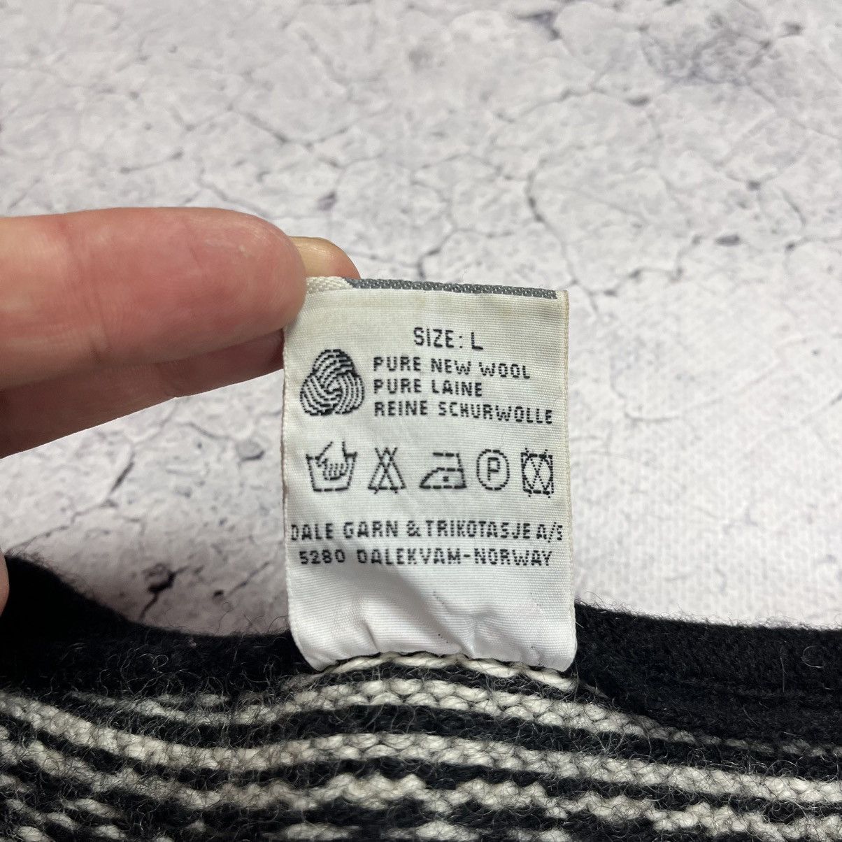 Dale Of Norway × Vintage Vintage Dale Of Norway Sweater Wool Cardigan Y2K Style Size US L / EU 52-54 / 3 - 8 Thumbnail