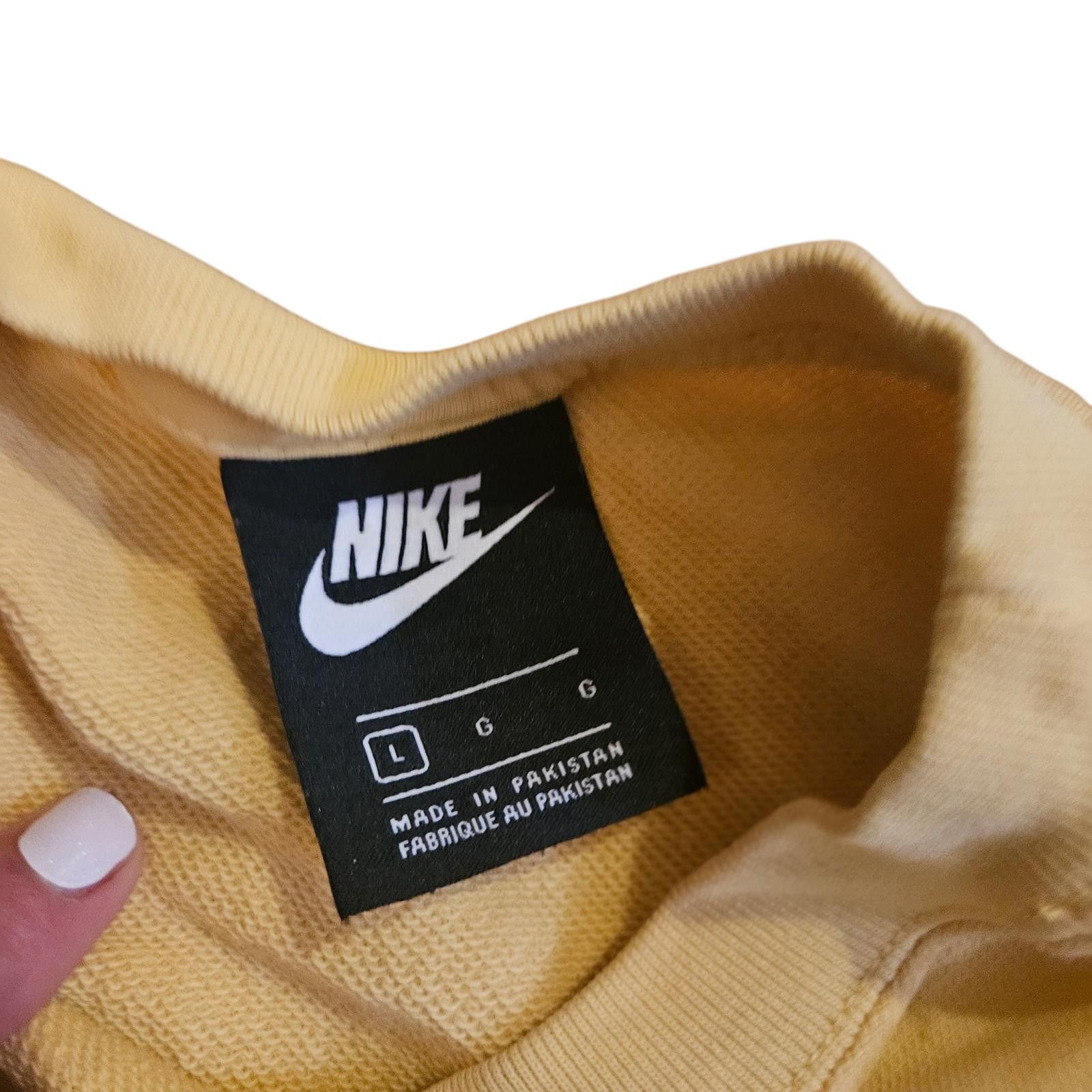 Nike Nike Cropped Tee - Vintage Cropped T-Shirt SZ L Size L / US 10 / IT 46 - 5 Thumbnail