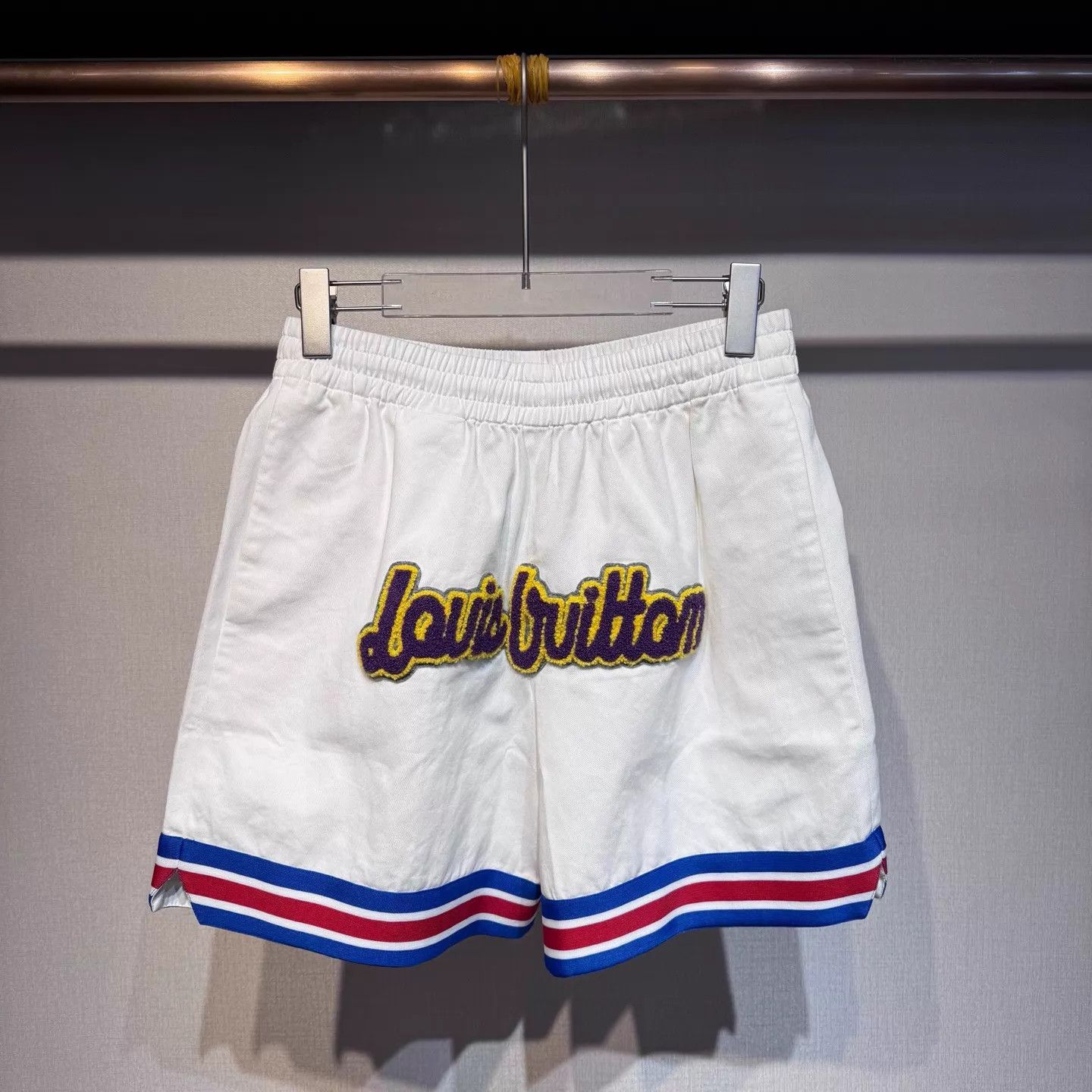 Louis Vuitton LV x NBA Flocked Logo Short XS Size US 27 - 1 Thumbnail